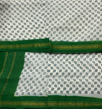 9 yards Cotton Saree White Colour with Light Green Border