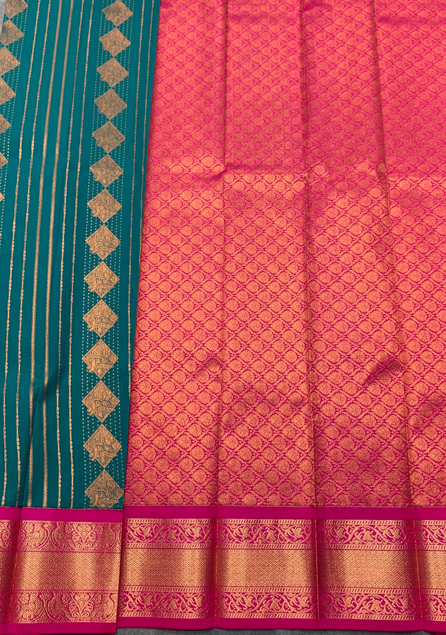 Vegan Silk Saree Peacock Blue Colour Saree with Pink Colour Contrast Border