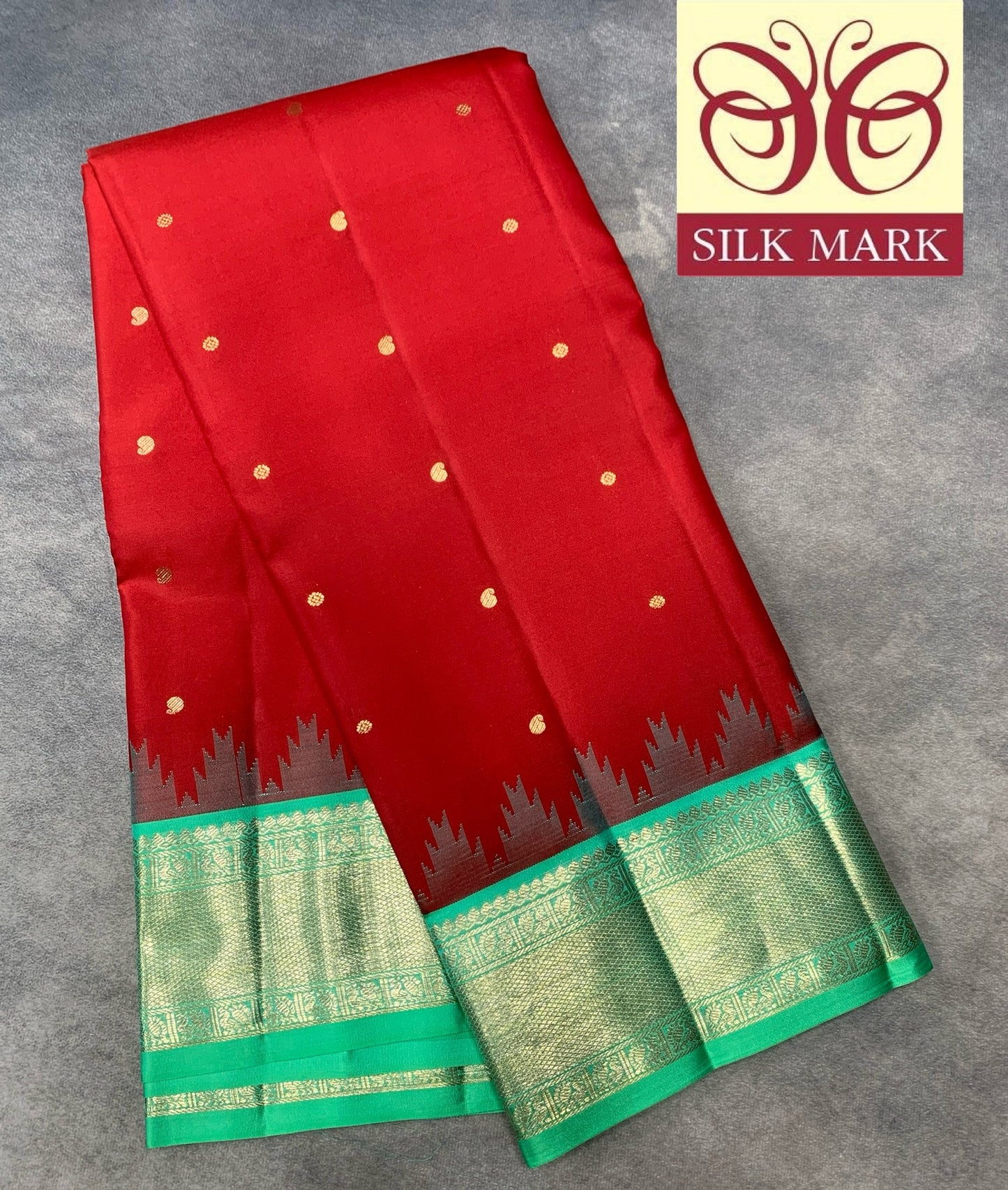 Pure Kanchipuram Silk Red Colour with Sapphire and Golden Zari Border