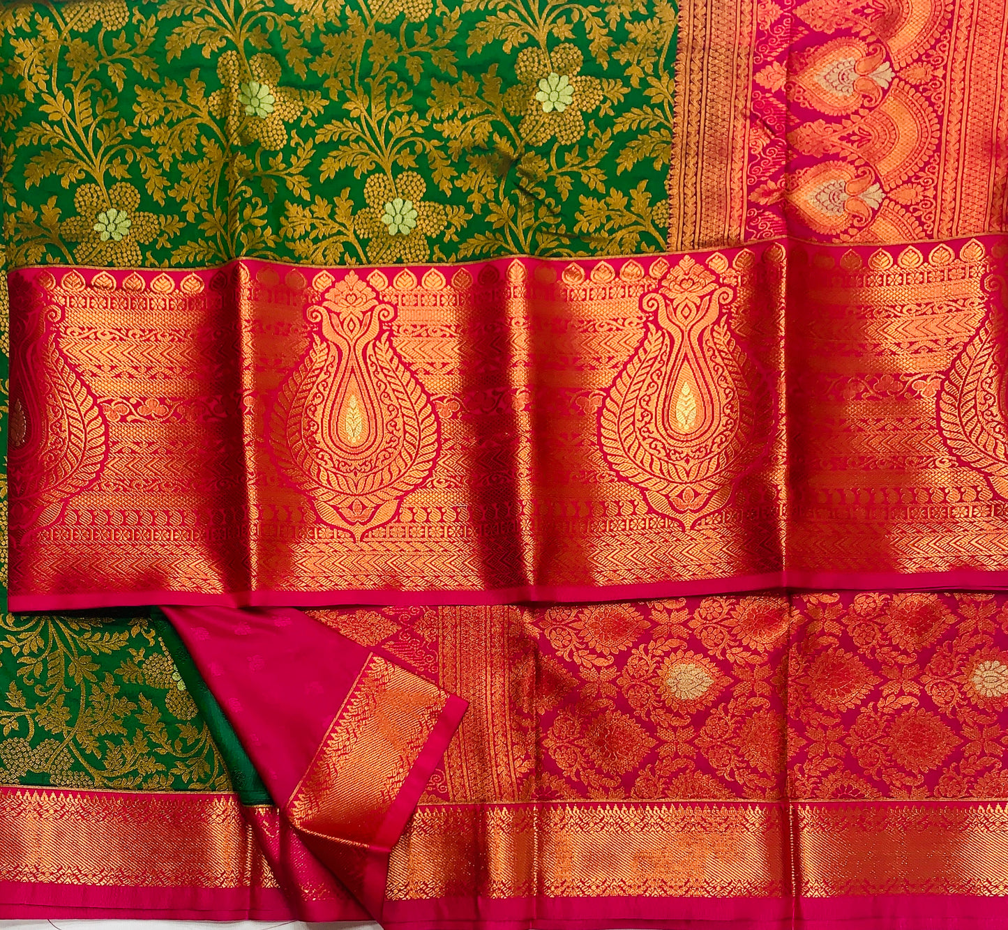 Vegan Silk Saree Green shade with Pink Border