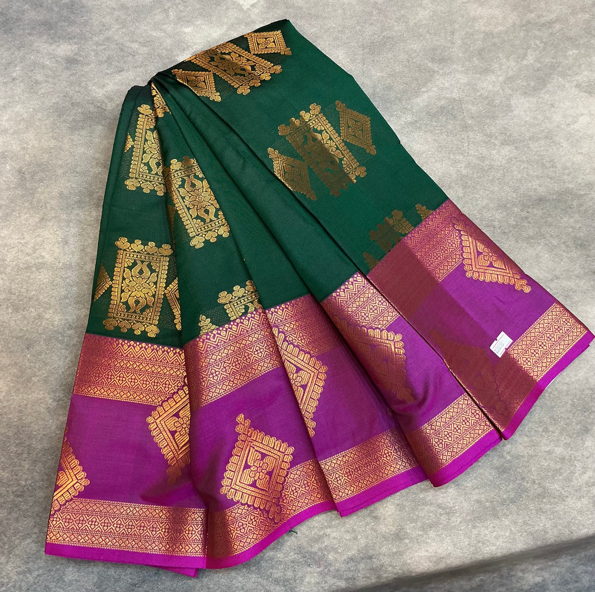 Soft Silk Casual Saree Green with Rettai Pettu Magenta Colour Border