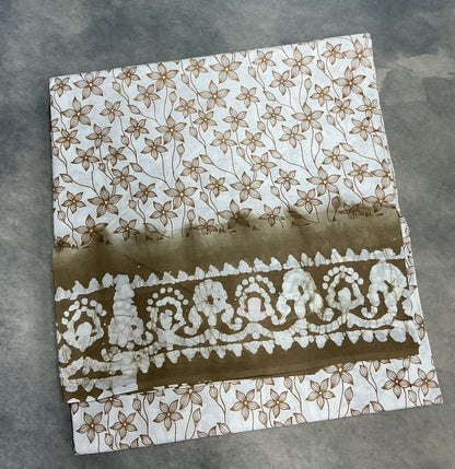Chettinad Sungudi Cotton White Colour with Olive Green Colour Border