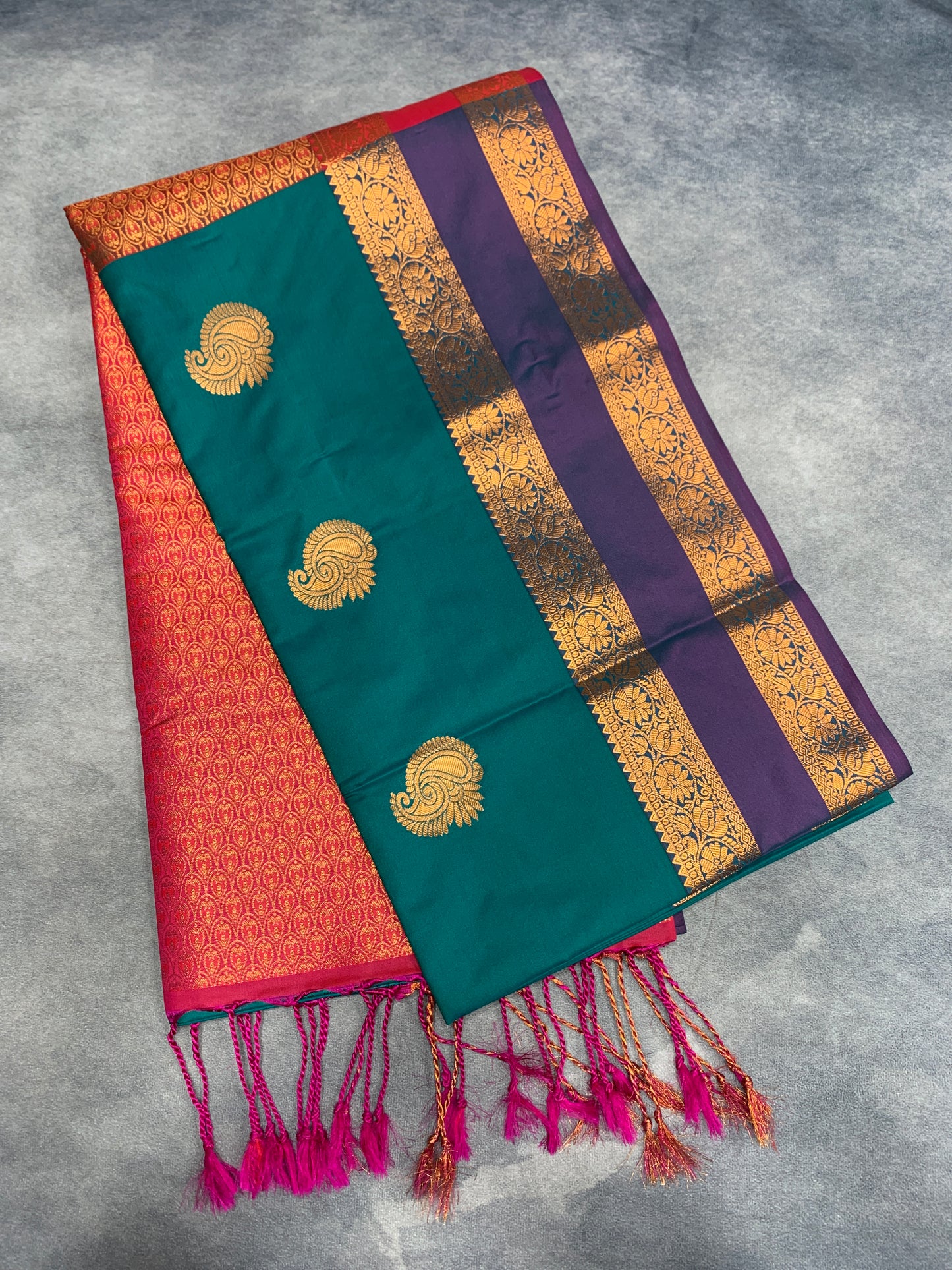 Soft Vegan Silk Saree Rama Green Colour with Rettai Pettu Border