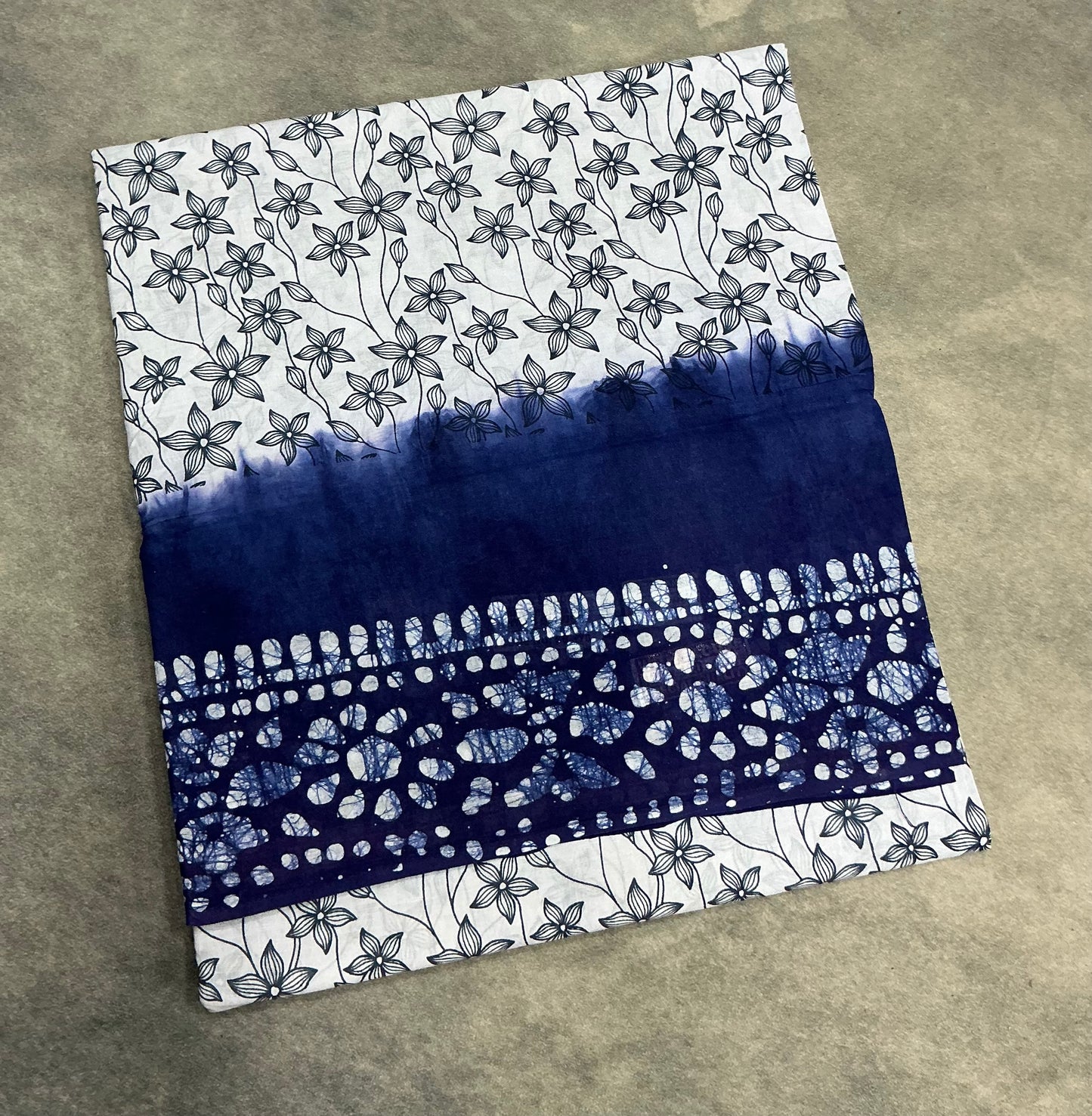 Chettinad Sungudi Cotton White Colour with Blue Colour Border