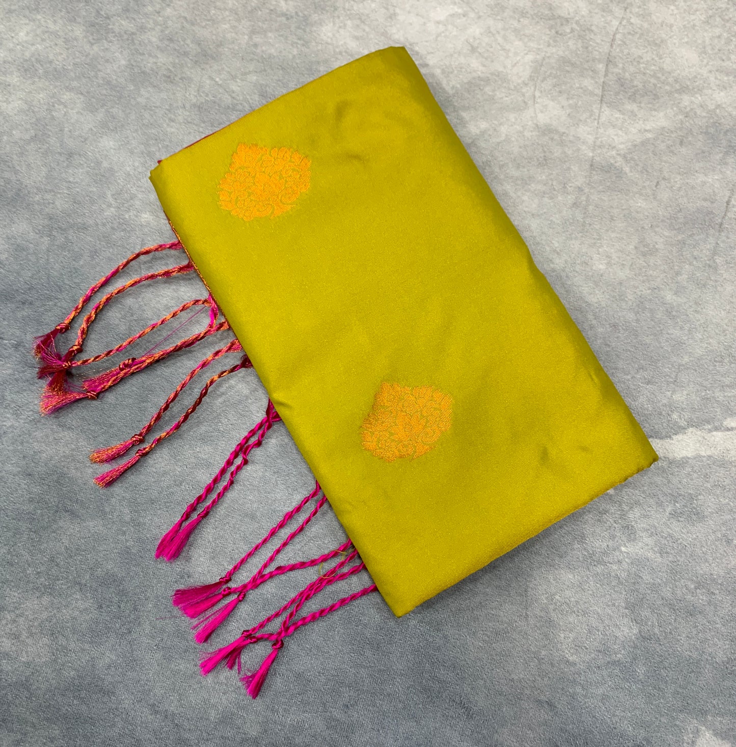 Soft Vegan Silk Saree Lime Green Colour with Pink and Copper Border