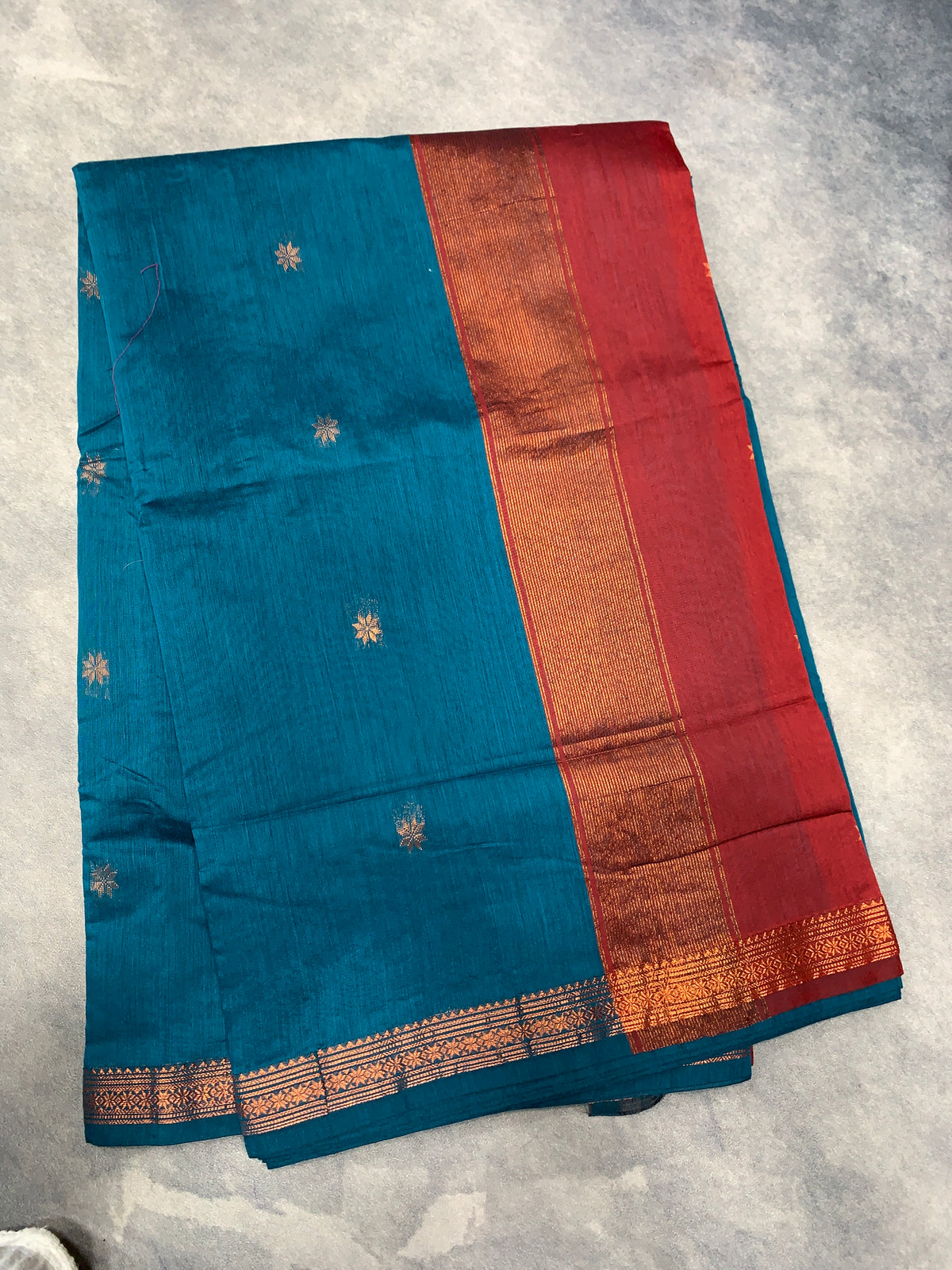 Peacock Green Colour Silk Cotton Saree with Copper Zari Border