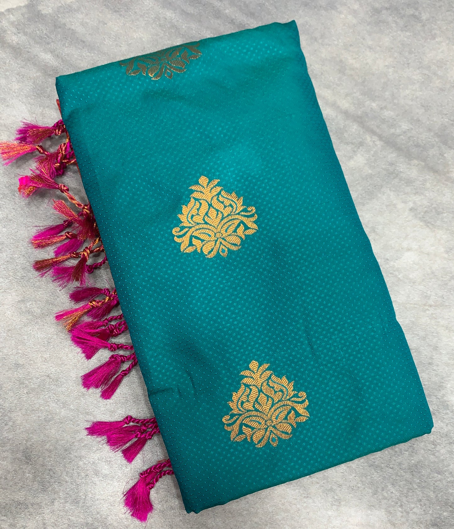 Soft Vegan Silk Saree Rama Green Colour with Pink and Copper Border