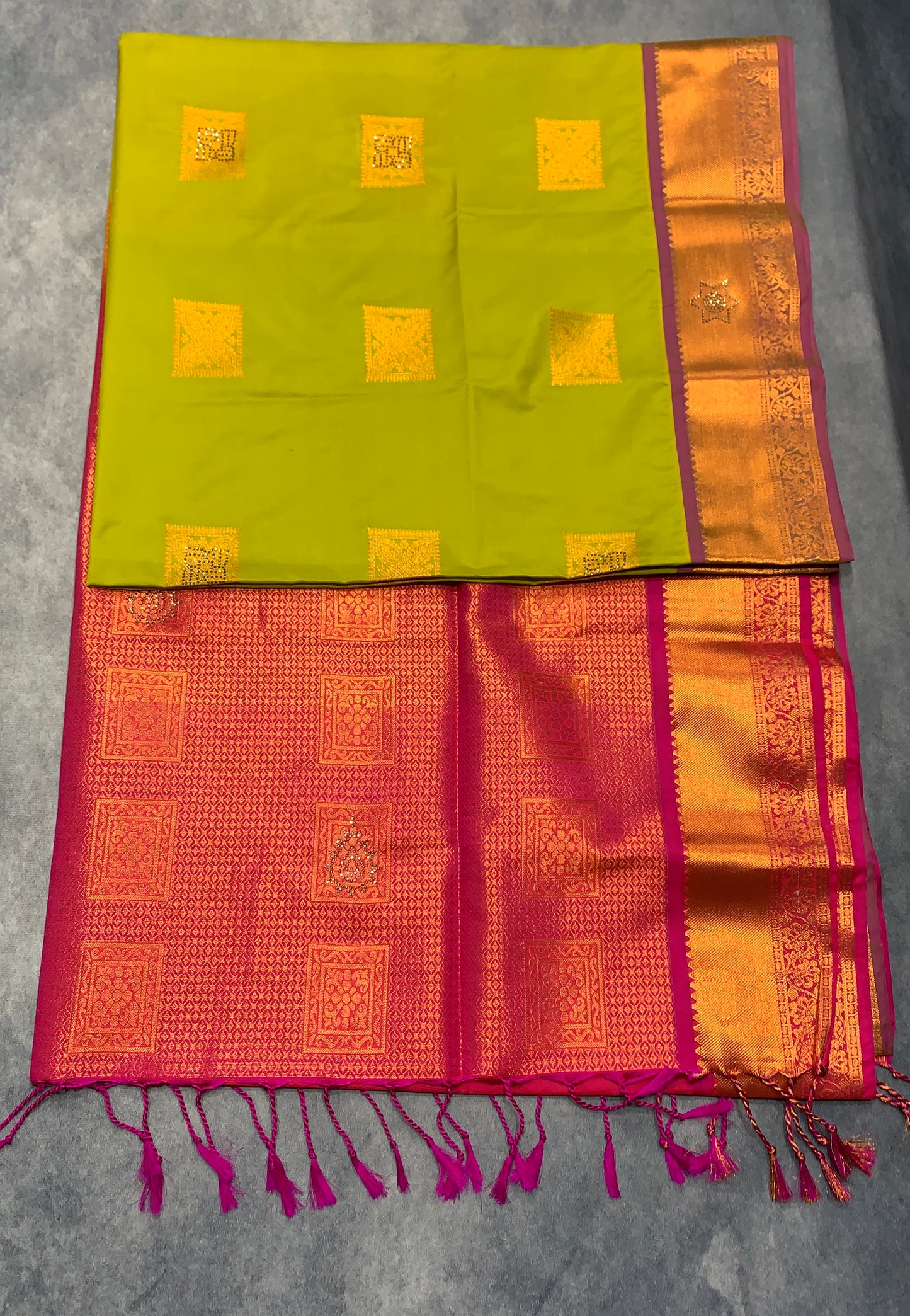 Soft Vegan Silk Saree Apple Green Colour with Pink and Copper Border