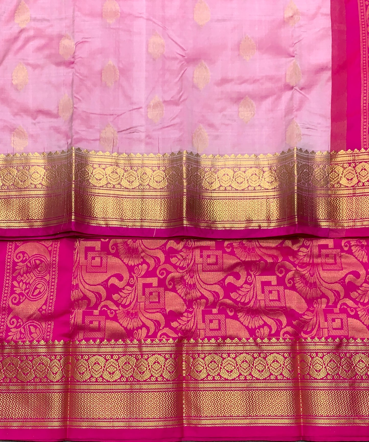 Pure Kanchipuram Silk Onion Pink Colour with Pink Colour Border