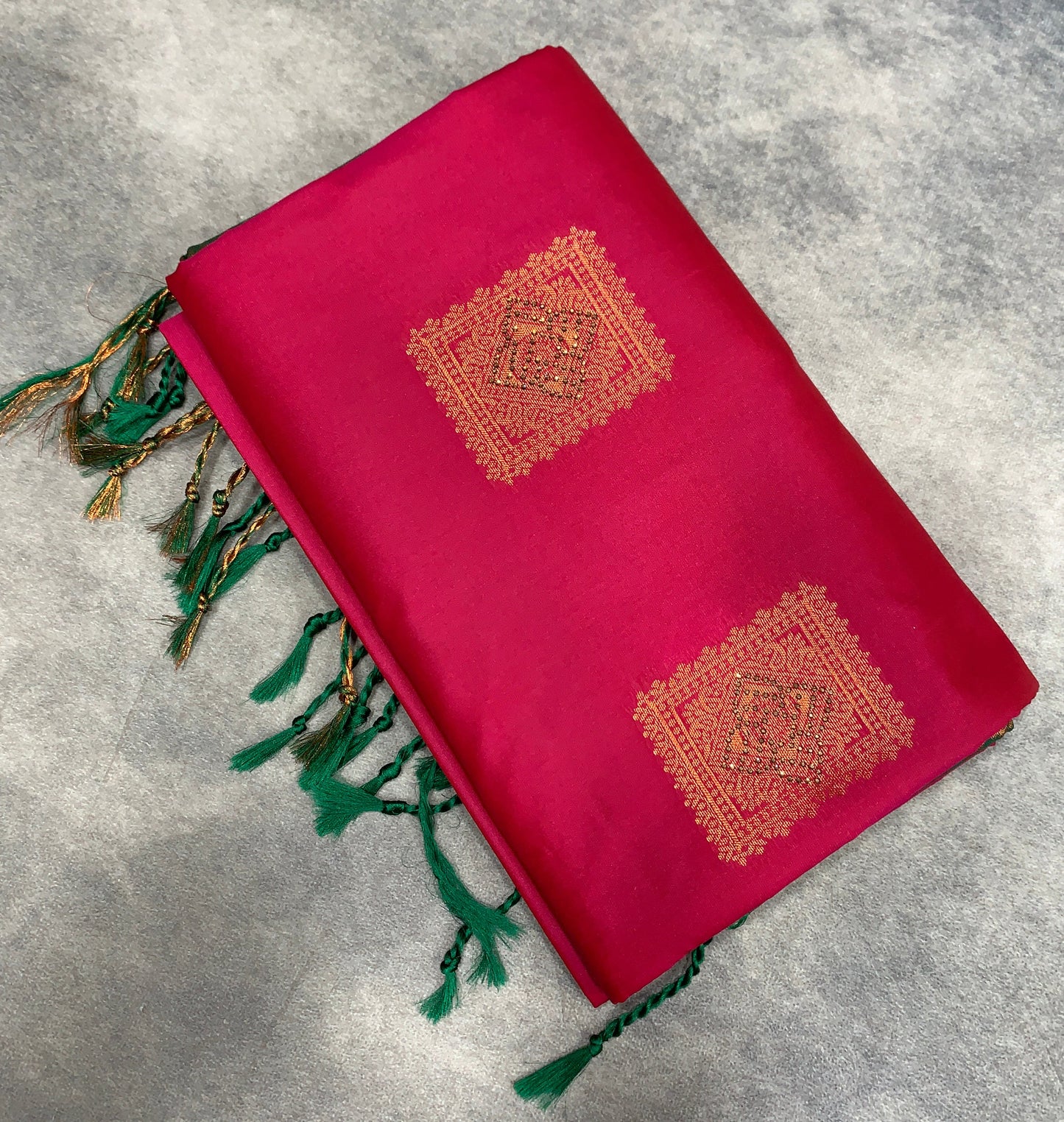 Soft Vegan Silk Saree Pink Colour with Green and Copper Border