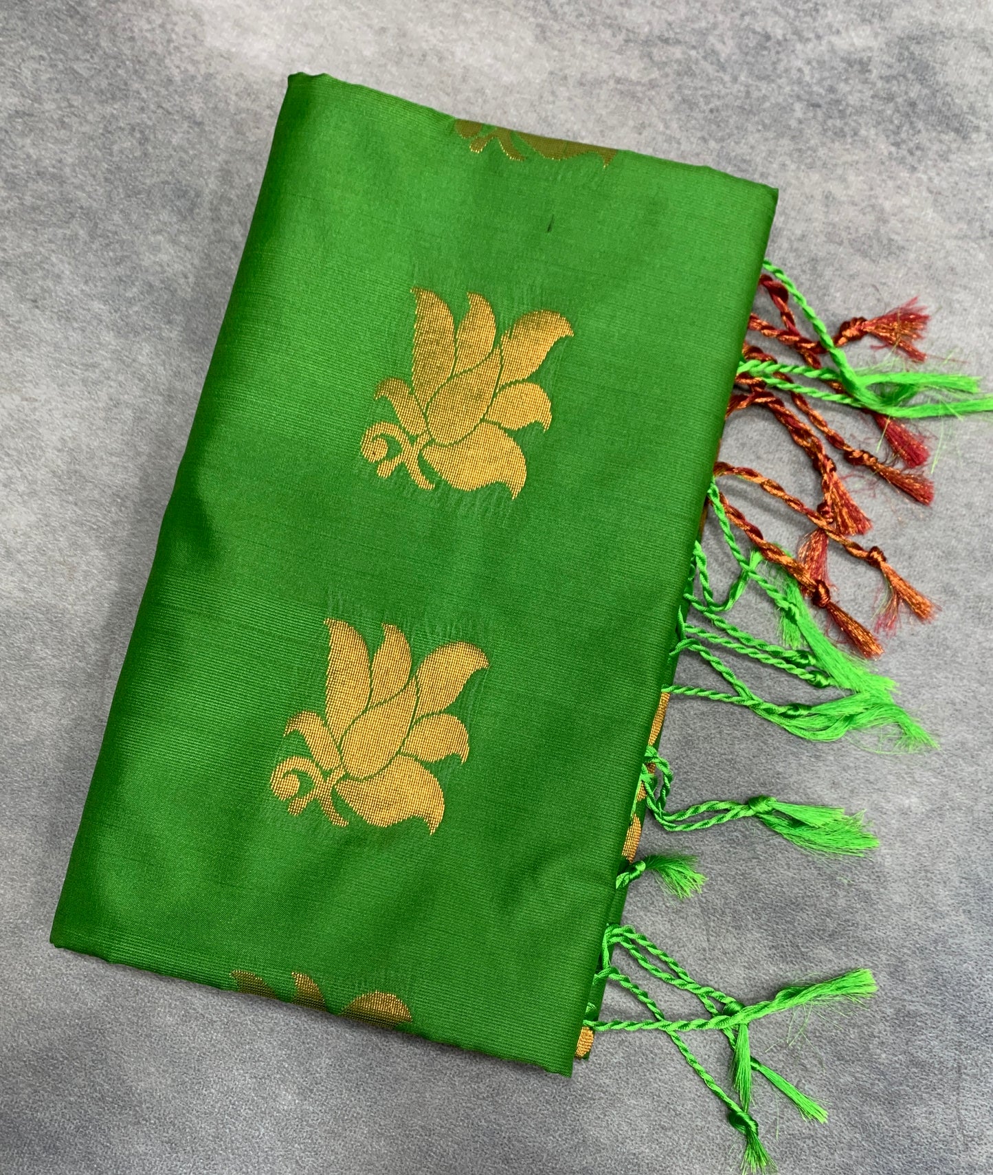 Soft Vegan Silk Saree Light Green Colour with Light Brown and Copper Border