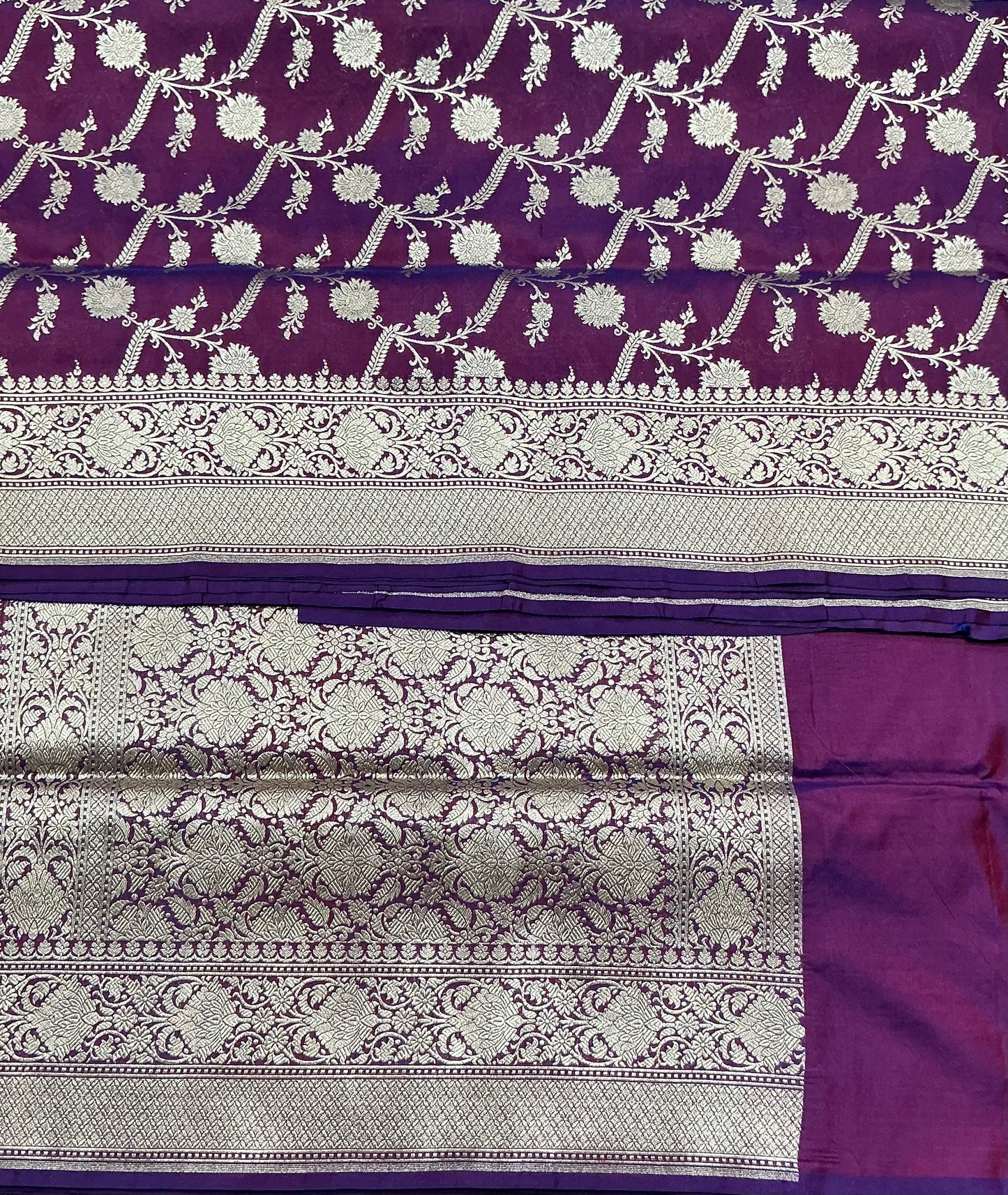 Pure Banaras Silk Saree Chocolate Brown (Dual Tone)Colour with Beautifully Crafted Floral Banarasi border