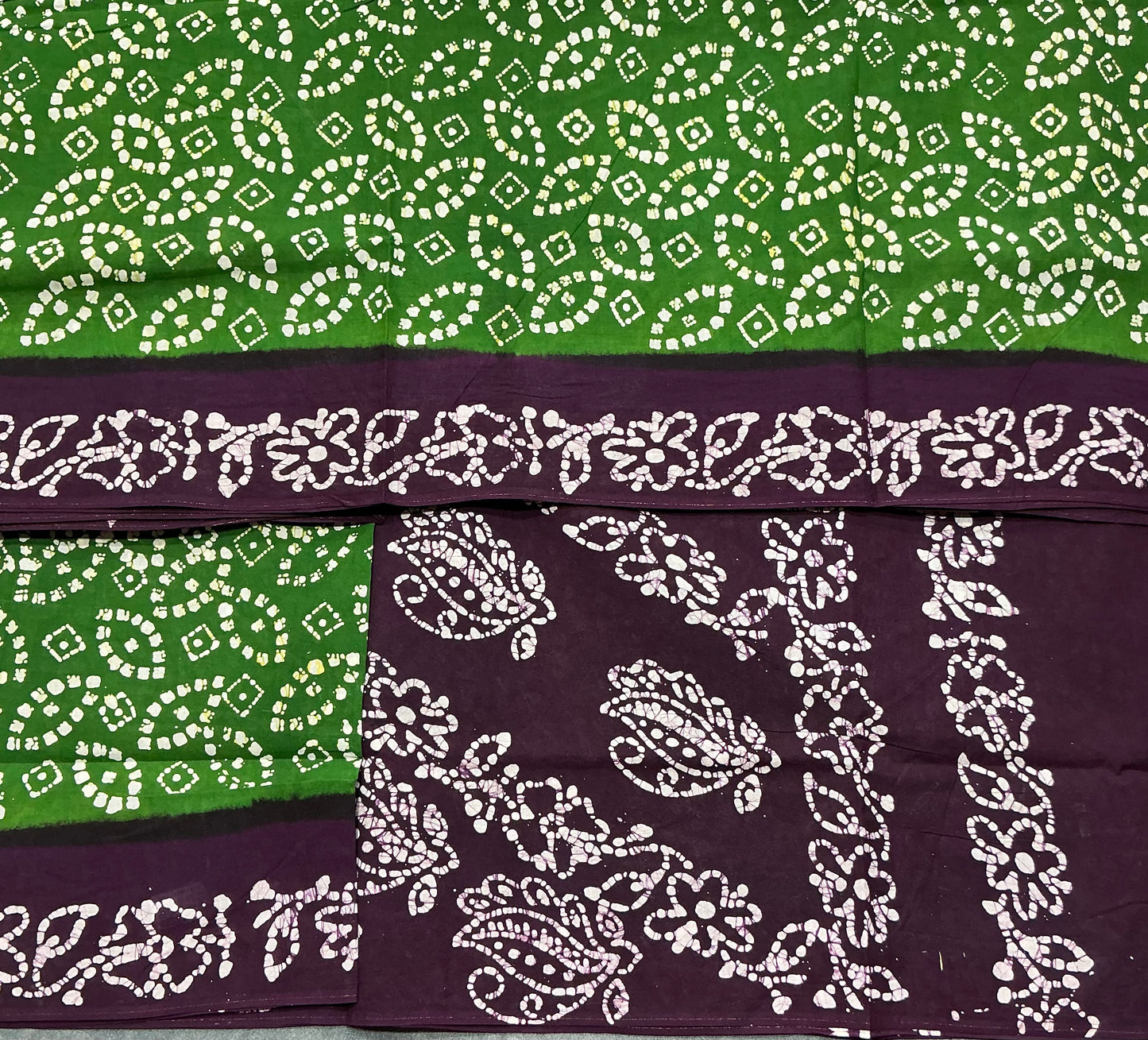 Chettinad Sungudi Cotton Olive Green Colour with Magenta Colour Border
