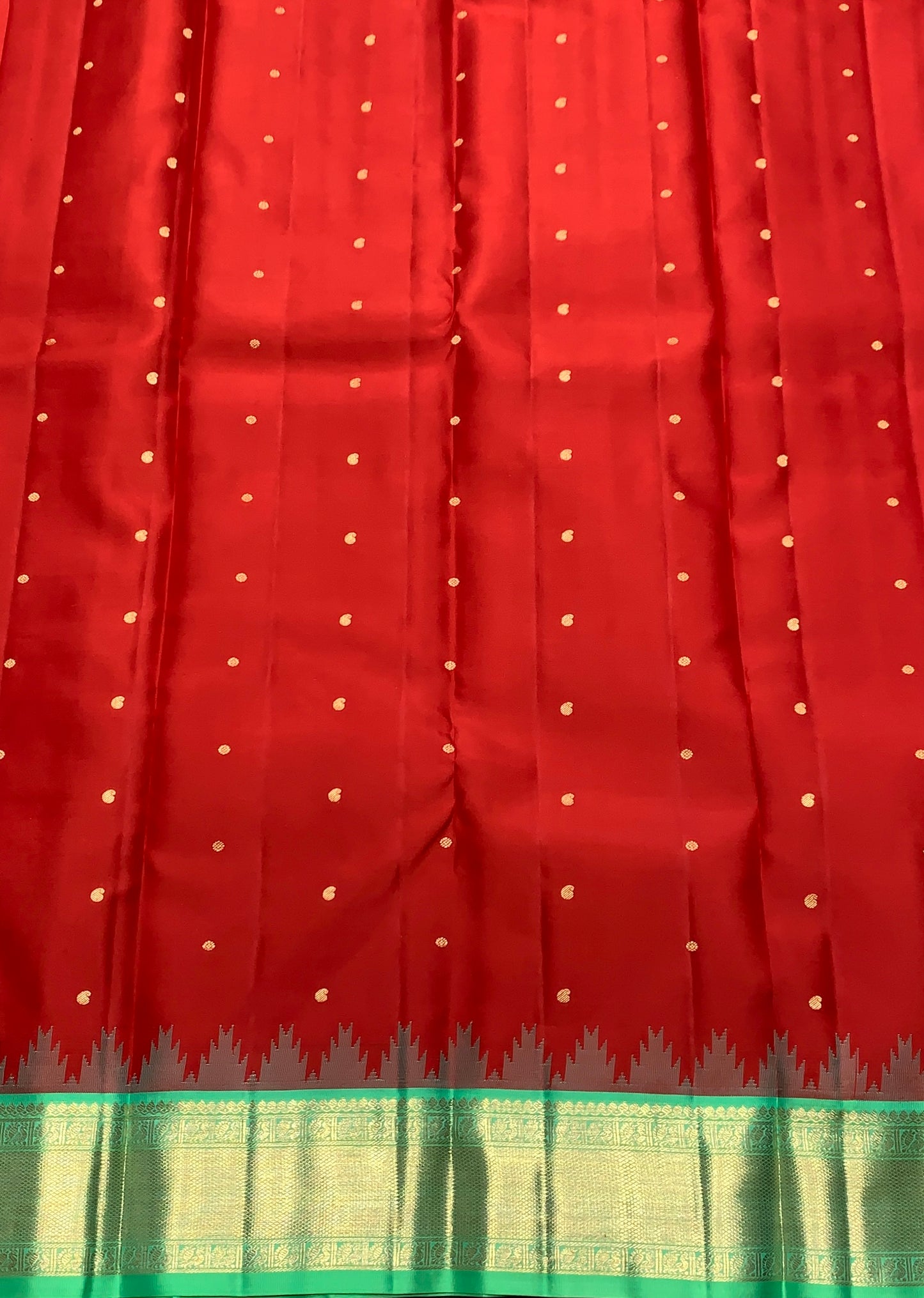 Pure Kanchipuram Silk Red Colour with Sapphire and Golden Zari Border