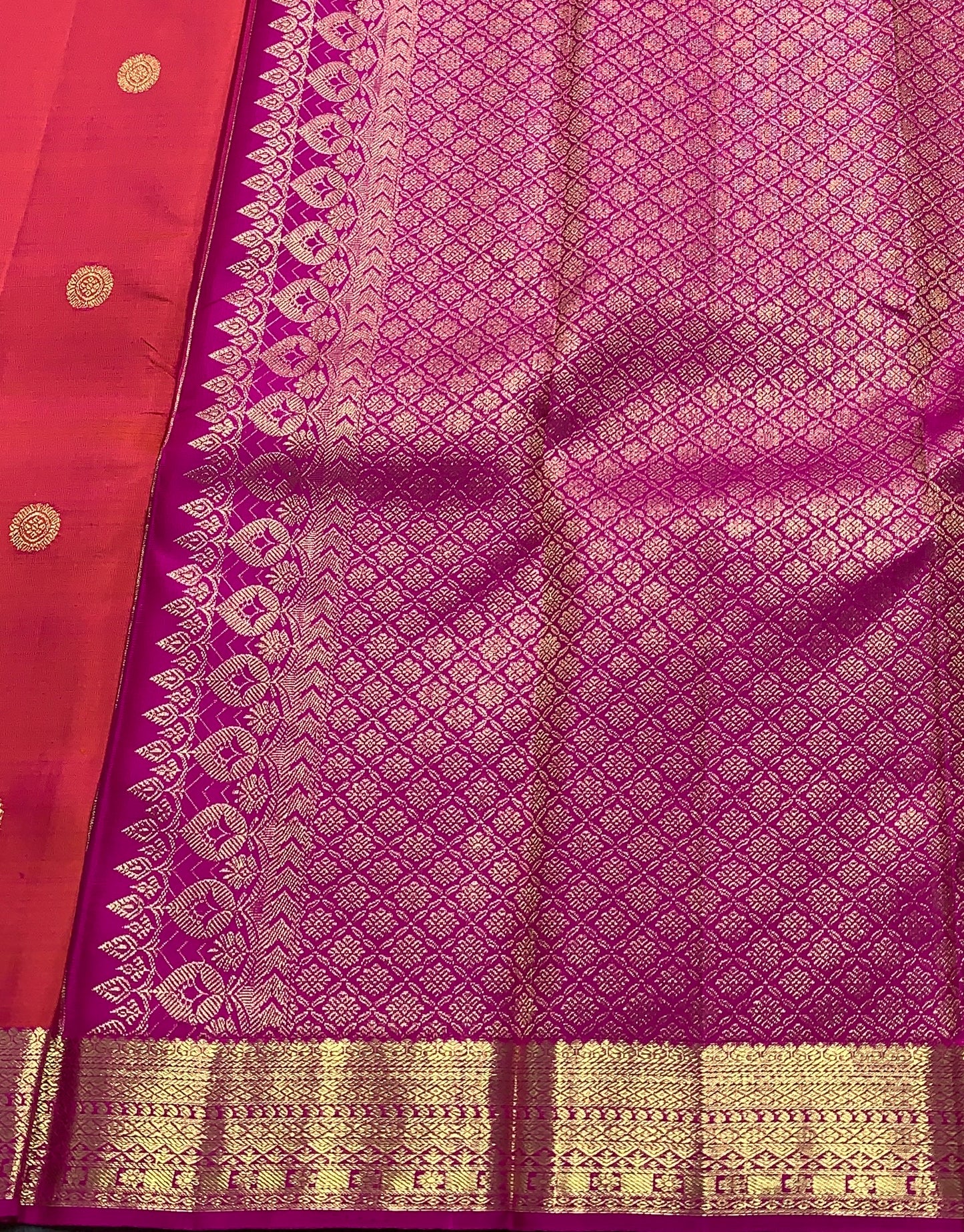 Pure Kanchipuram Silk Saree Pinkish Peach Colour with Golden Pink Border