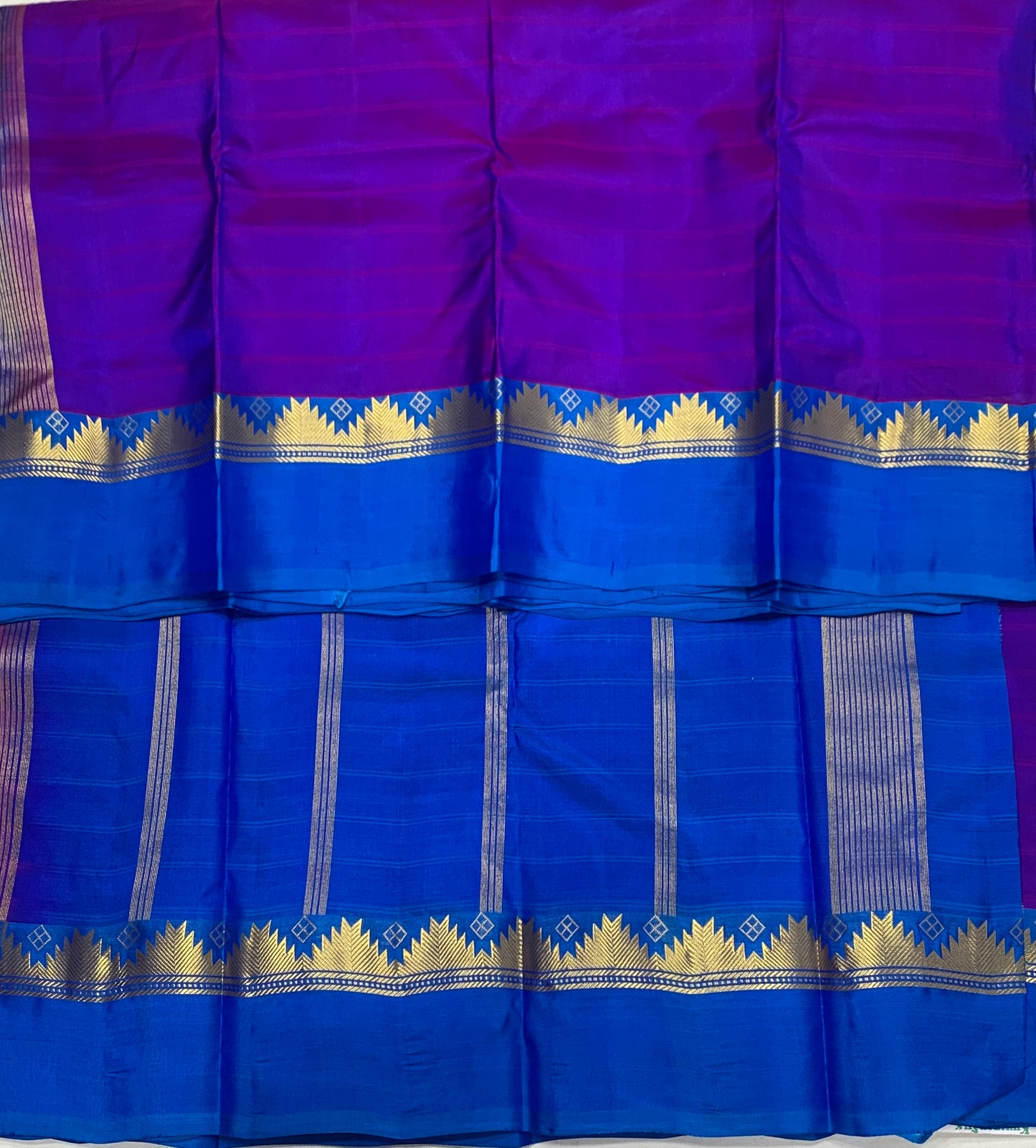 Pure Kanchipuram Silk Saree Violet shade with Blue Border