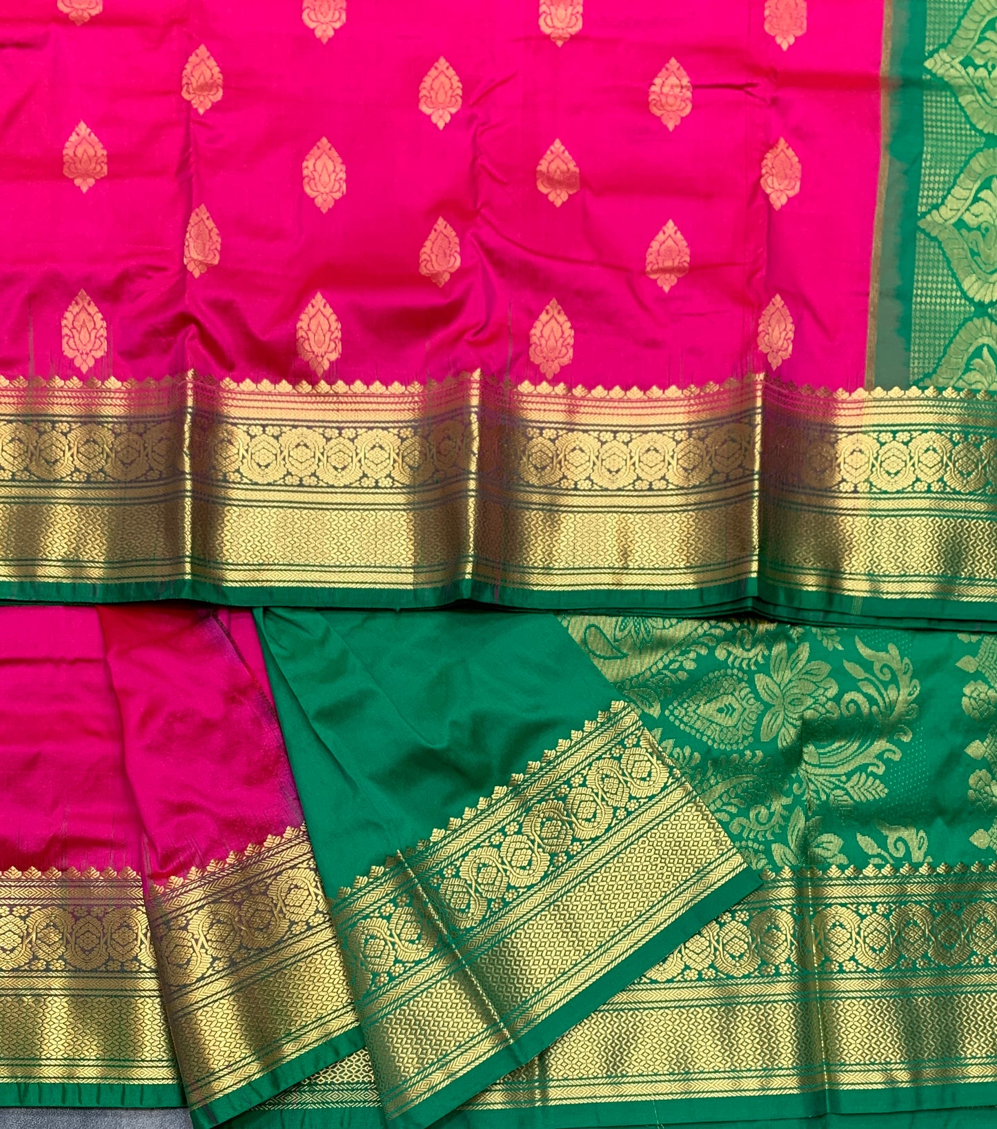 Pure Kanchipuram Silk Pink Colour with Light Green Border