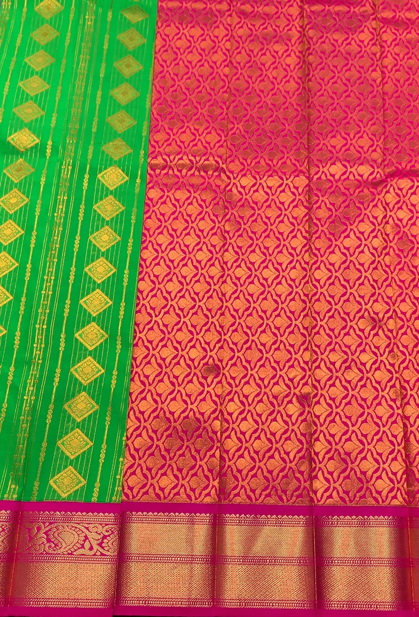 Vegan Silk Saree Light Green Colour Saree with Pink Colour Contrast Border