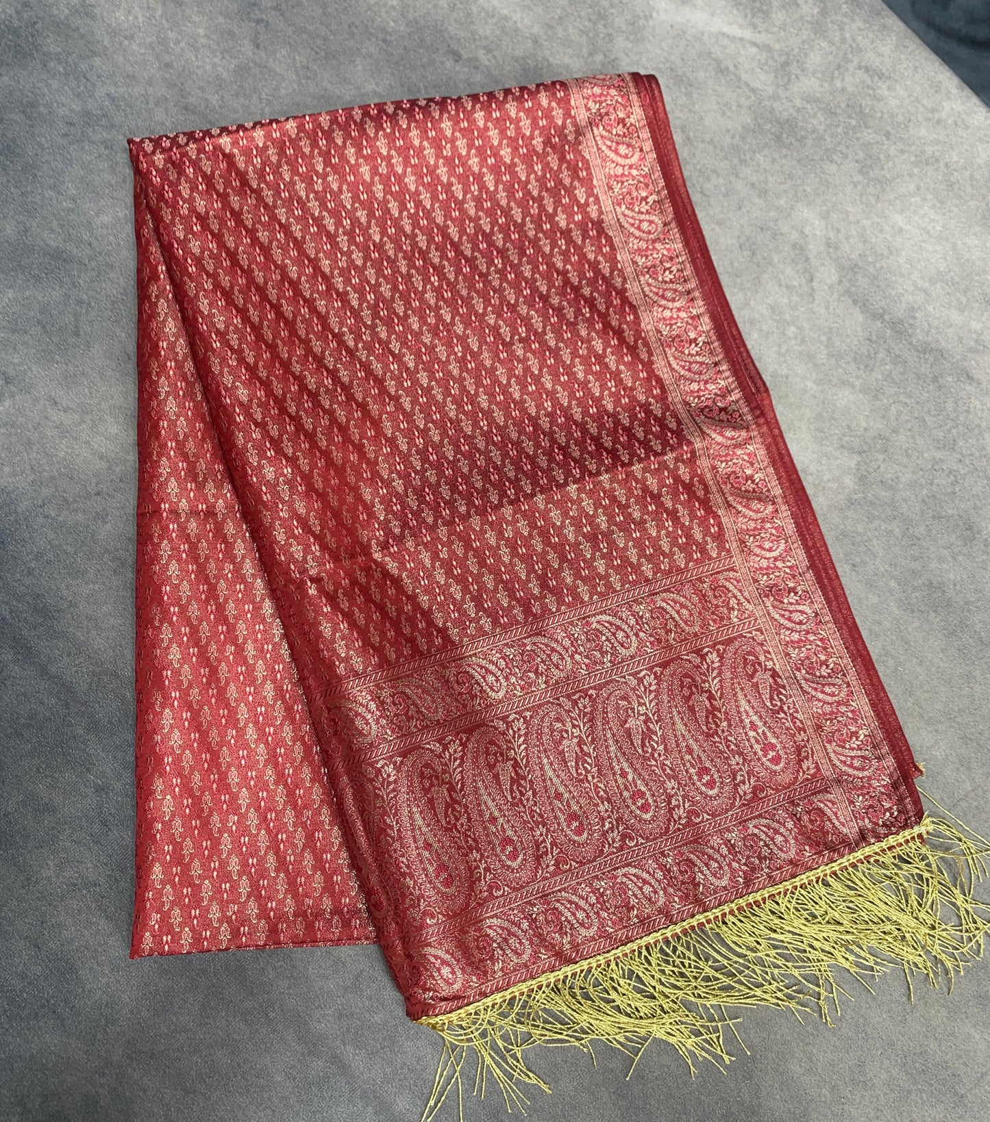 Maroon Colour Facilitation Shawl Ponnadai