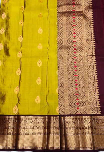 Pure Kanchipuram Silk Saree Olive Green Colour with Brown Border