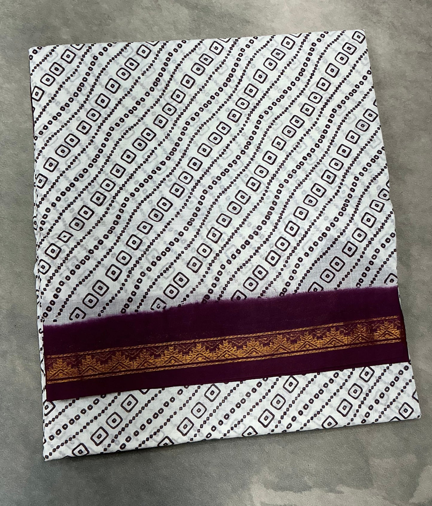 Chettinad Sungudi Cotton White Colour with Magenta Colour Border