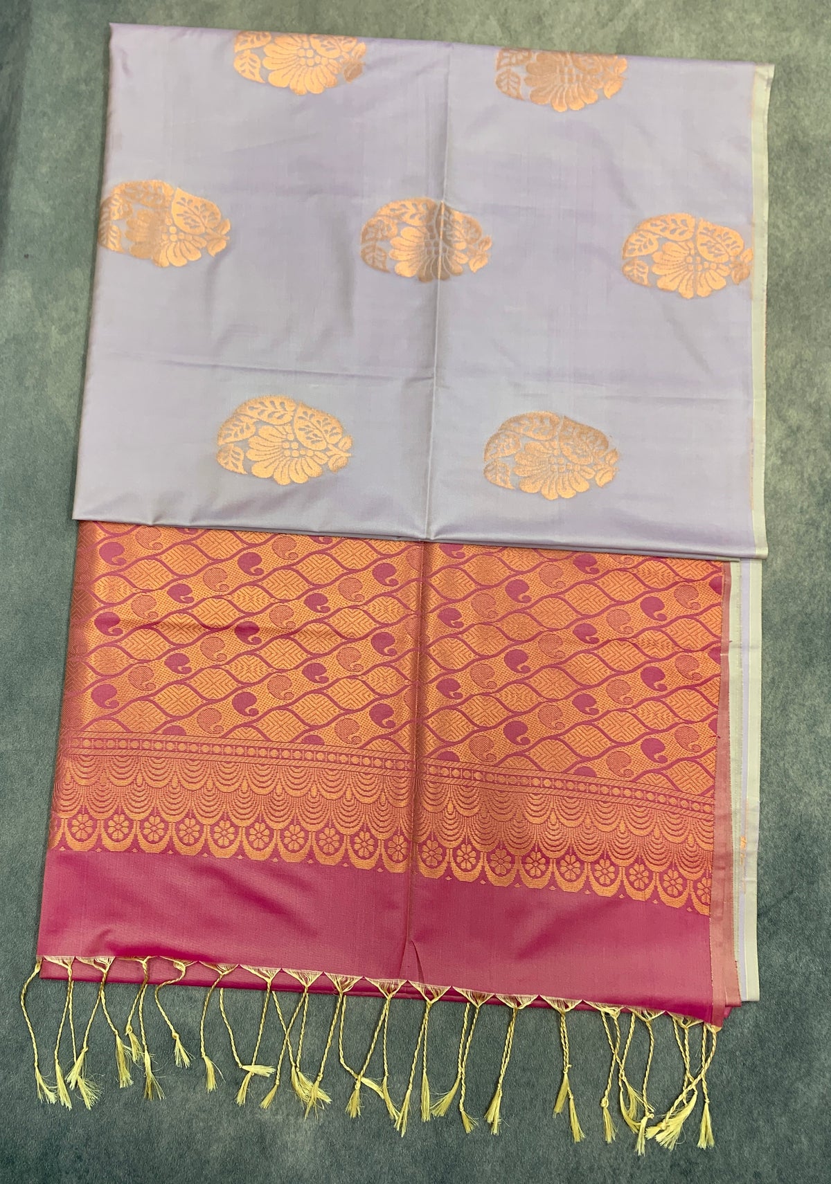 Art Silk Saree Lavender Colour with Borderless