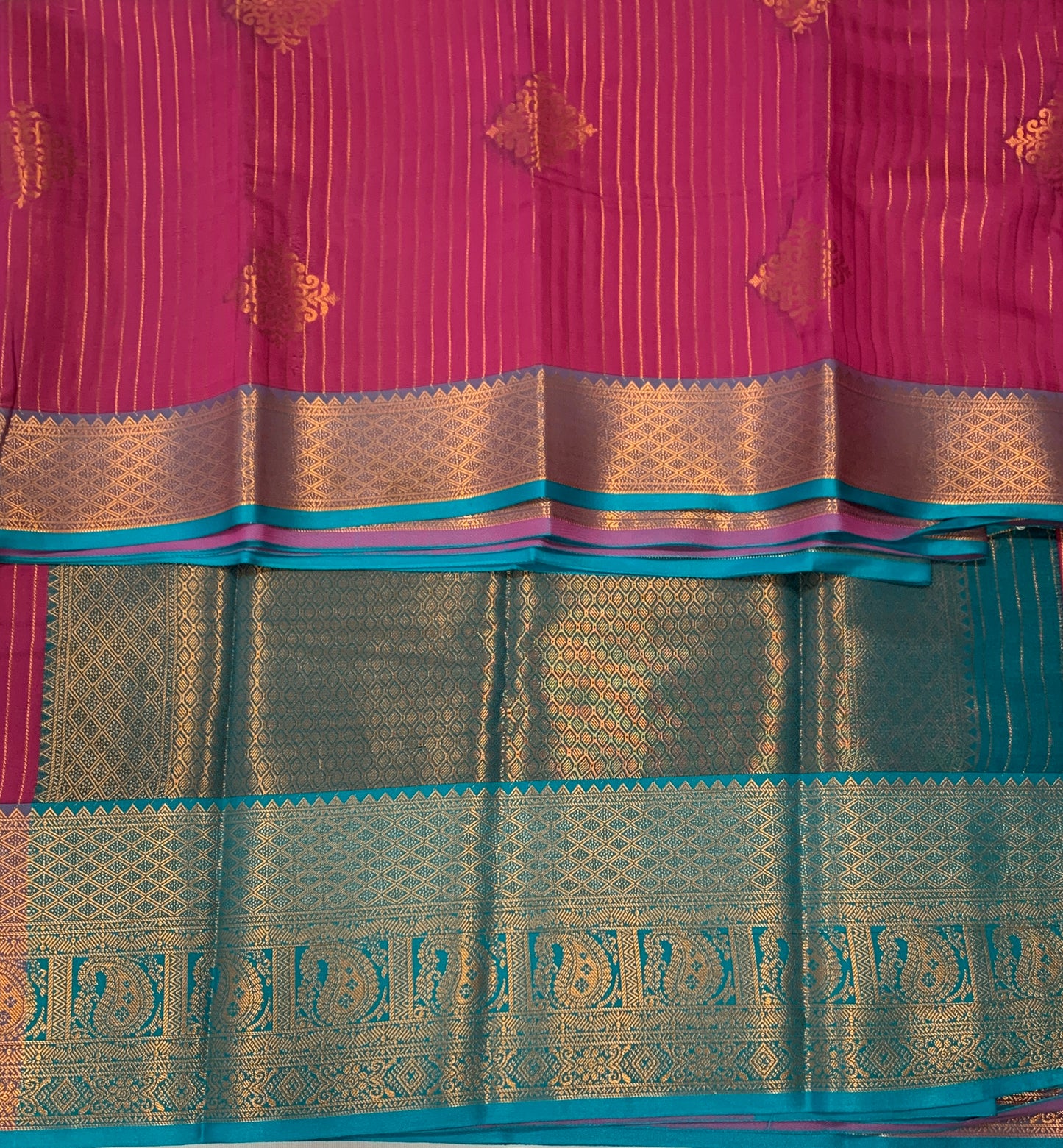 Vegan Lakshadeepam Silk Saree Pink Colour with Copper Border