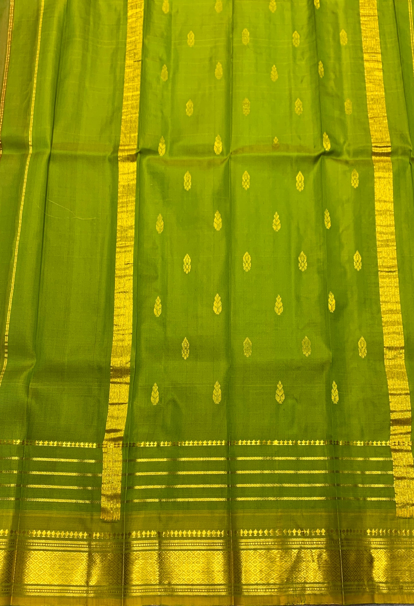 Pure Kanchipuram Silk Saree Olive Green Colour with Gold Zari Border