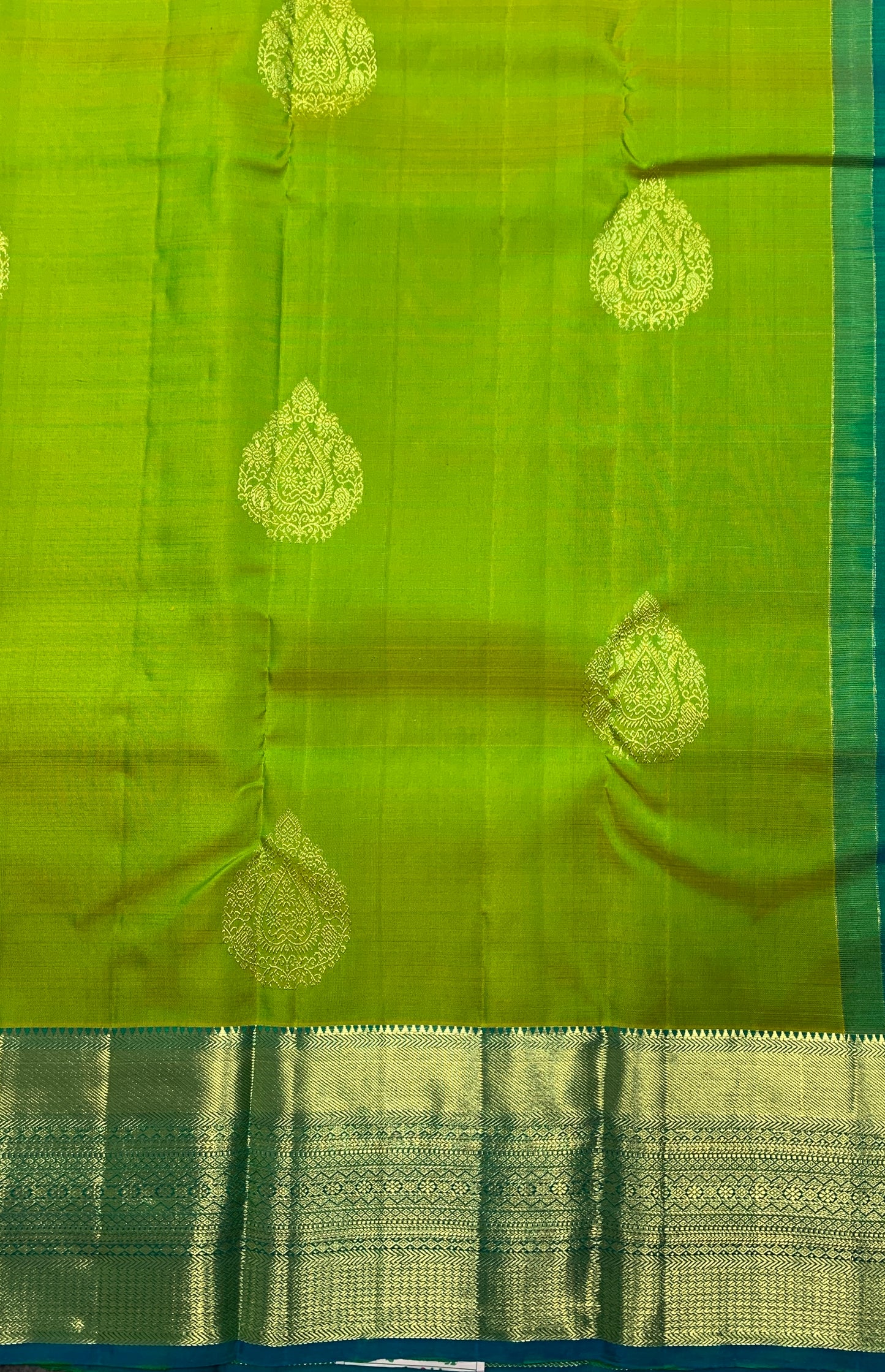 Pure Kanchipuram Silk Saree Apple Green Colour with Self Border