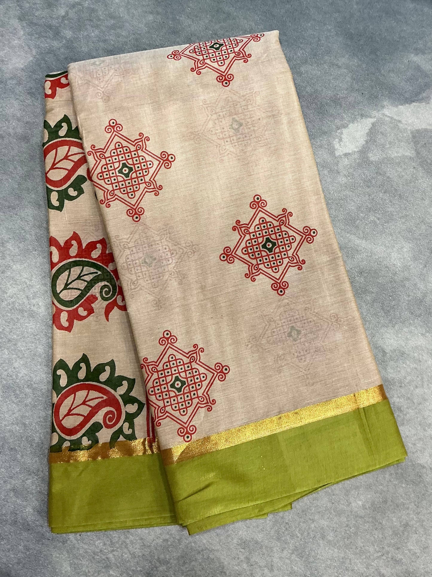 Chettinad Sungudi Cotton Cream Colour with Olive Green Colour Border