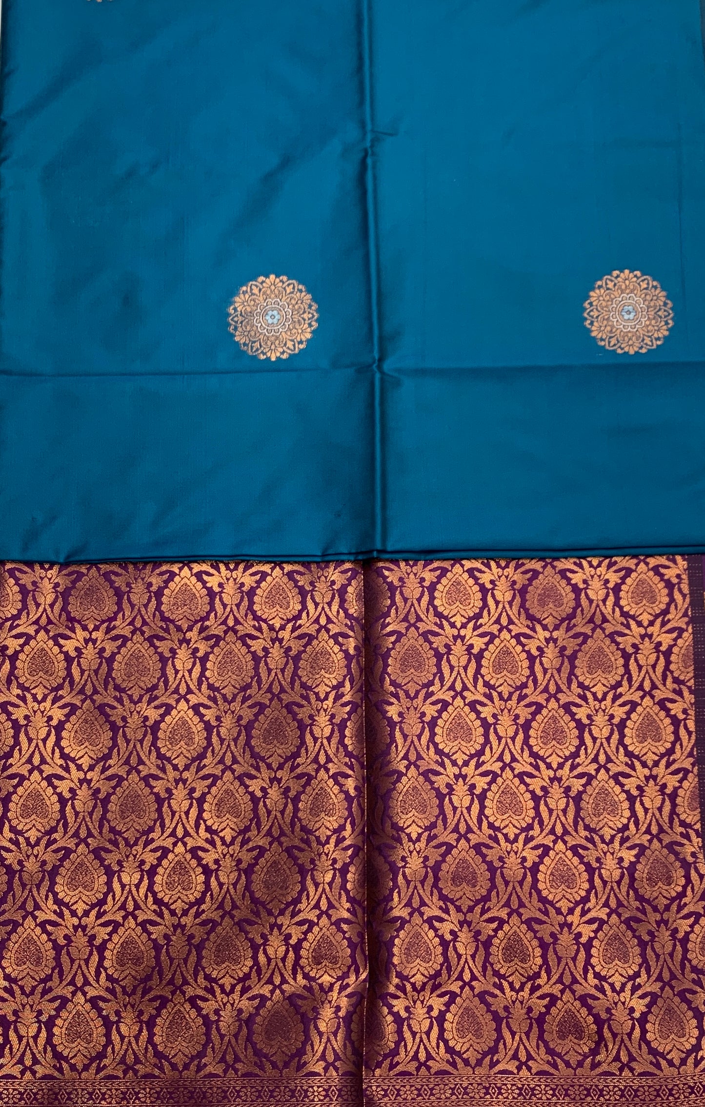 Soft Vegan Silk Saree Royal Blue Colour with Border Less