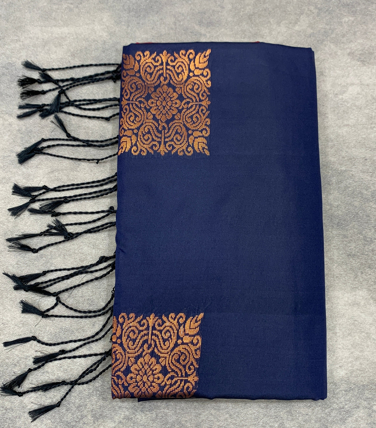 Art Silk Saree Navy Blue Colour with Borderless