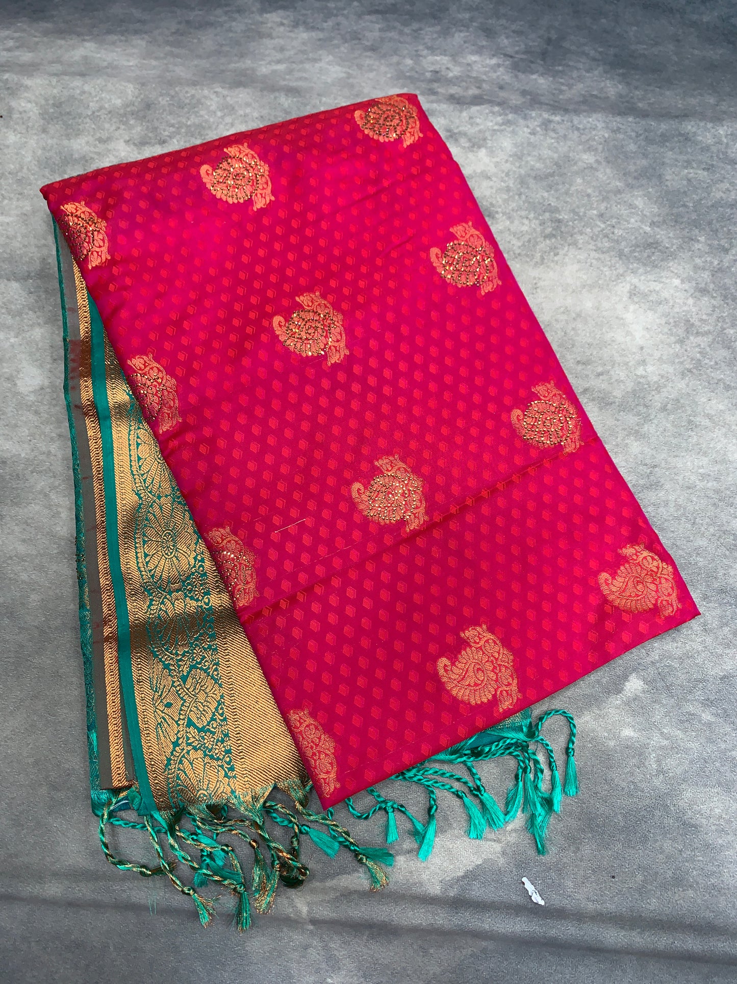 Soft Vegan Silk Saree Pink Colour with Rama Green and Copper Border