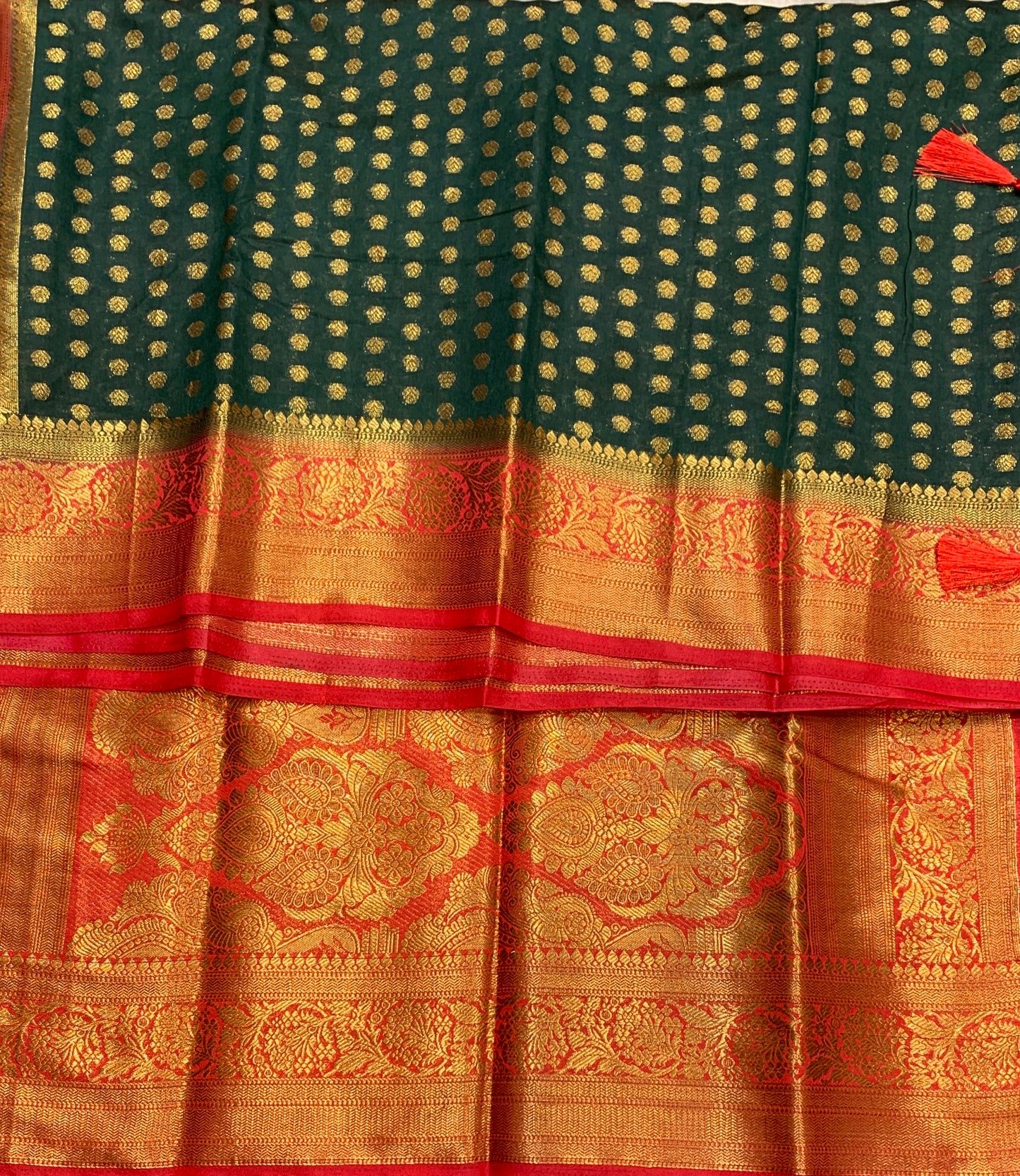 Crepe Saree Green Colour with Red Border