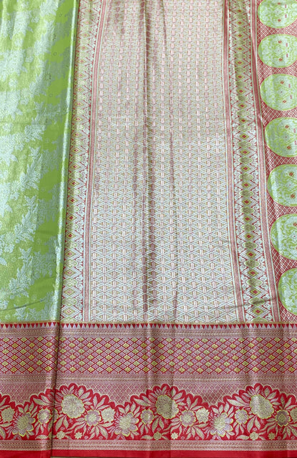 Apple Green Colour Soft kanchi pattu with Red Colour Border