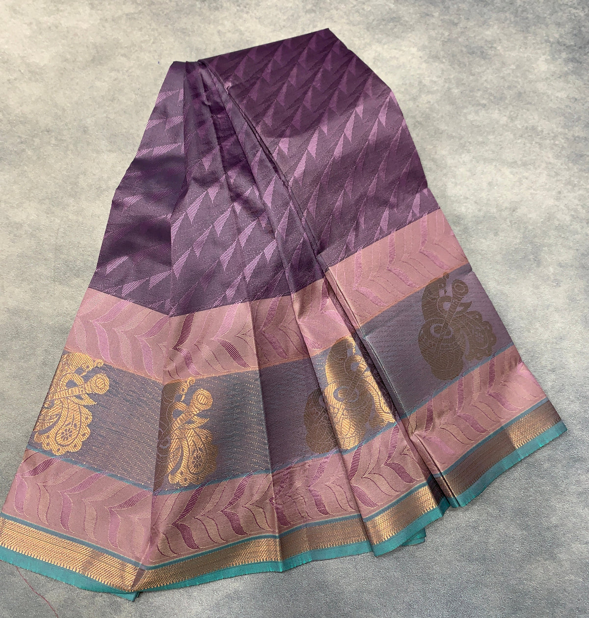 Synthetic Cotton Saree Light Purple Colour with Copper Border