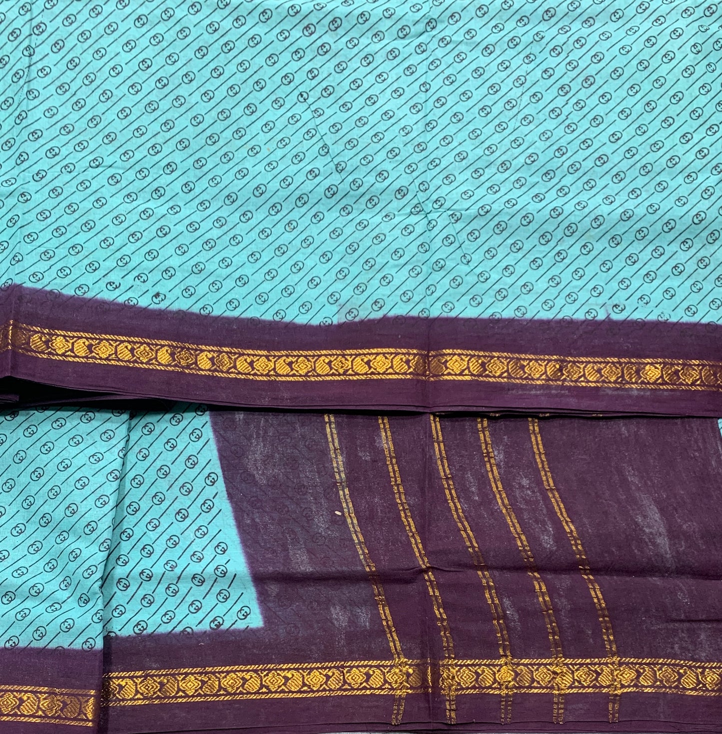 9 yards Cotton Saree Aqua Blue Colour with Dark Purple Border