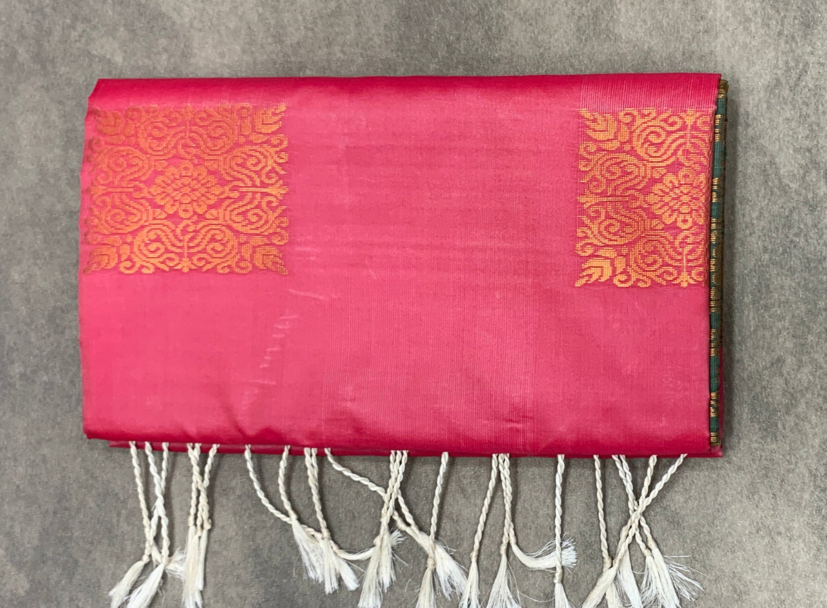 Art Silk Saree Tomato Pink Colour with Borderless
