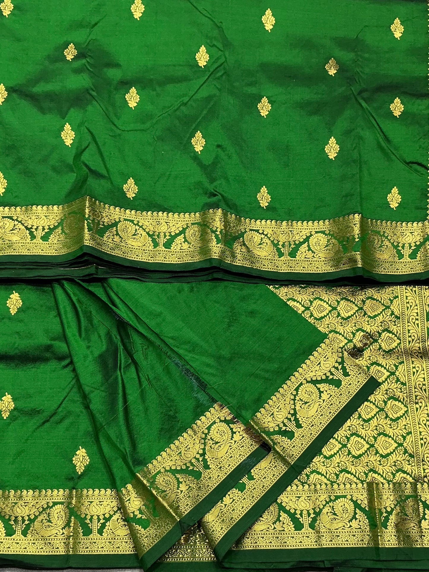 Pure Kanchipuram Silk Green Colour with Golden Border