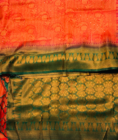 Red shade Kuberra Pattu with Green Pallu