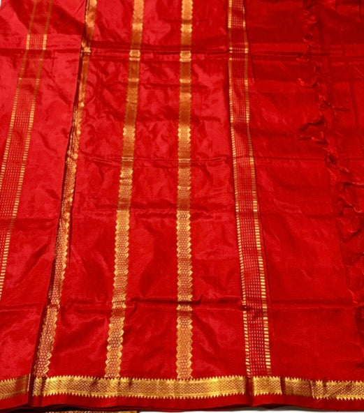 9 yards Pure Kanchipuram Silk Saree Red Colour