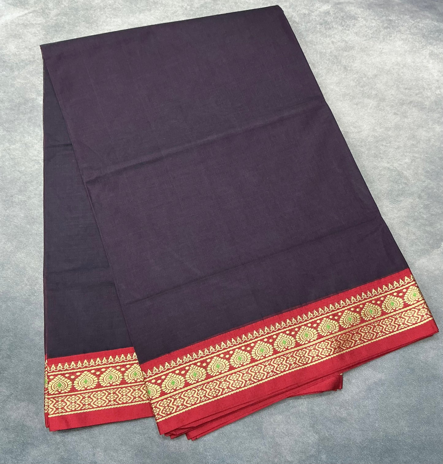 Chettinad Cotton Saree Dark Magenta Colour with Red Colour with Thread Work Border
