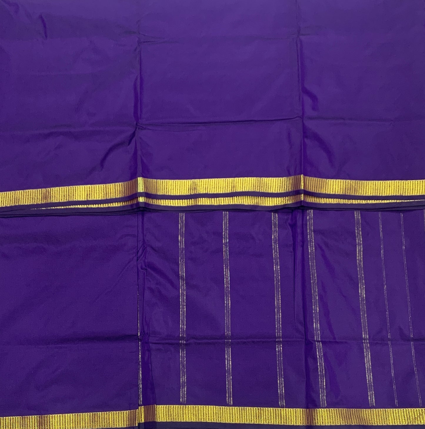 9 yards Vegan Silk Saree Violet Colour with Small Border