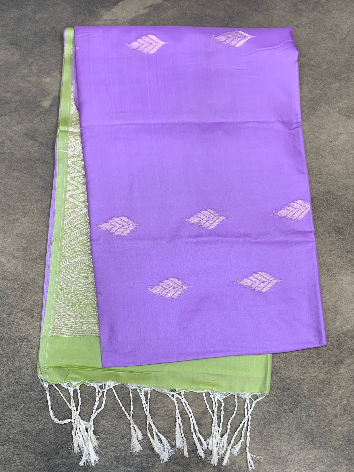 Art Silk Saree Lavender Colour with Borderless