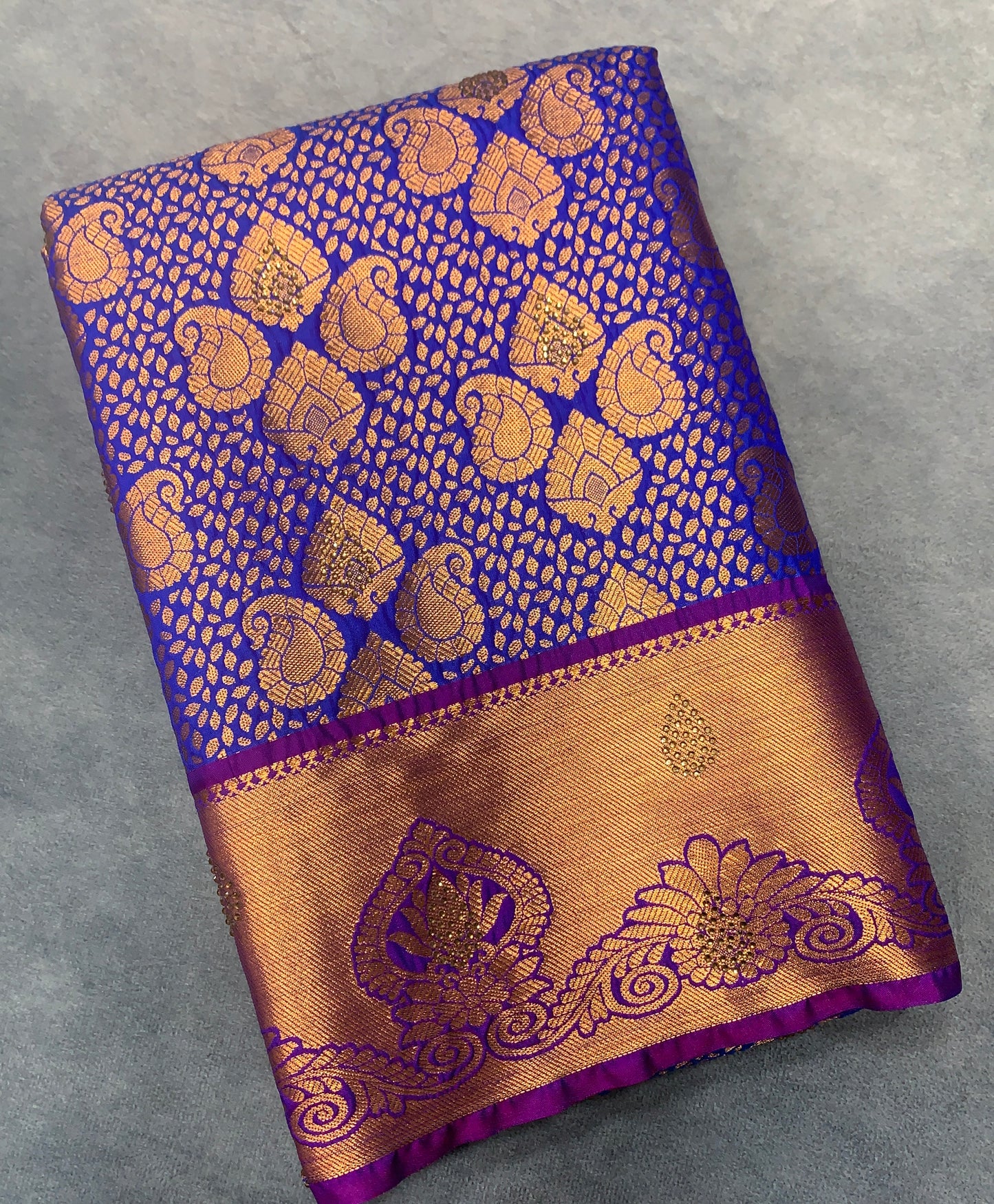 Vegan Silk Saree Violet Colour with Copper and Magenta Border