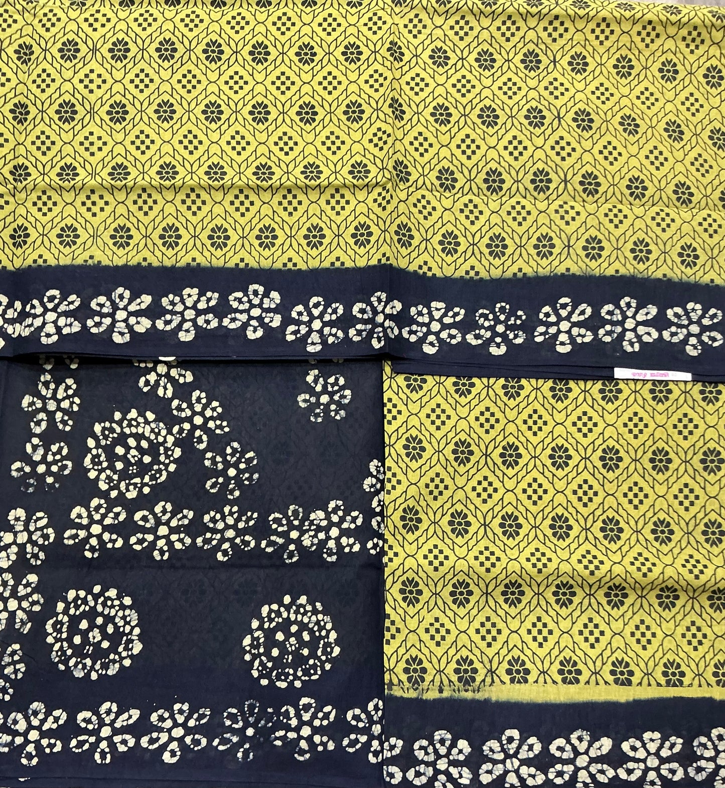Chettinad Sungudi Cotton Lime Green Colour with Navy Blue Colour Border