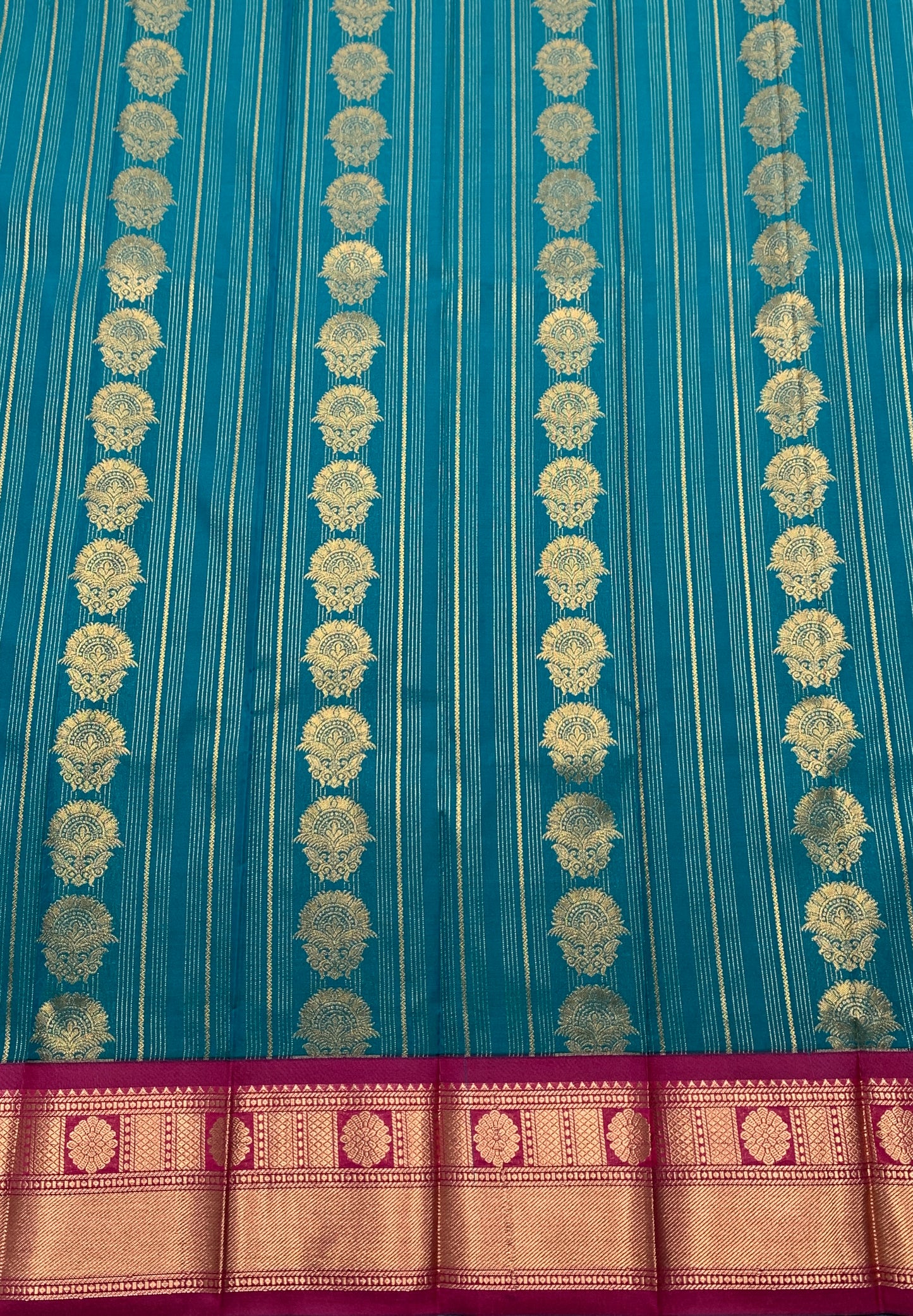 Vegan Silk Saree Teal Green Colour Saree with Pink Colour Contrast Border