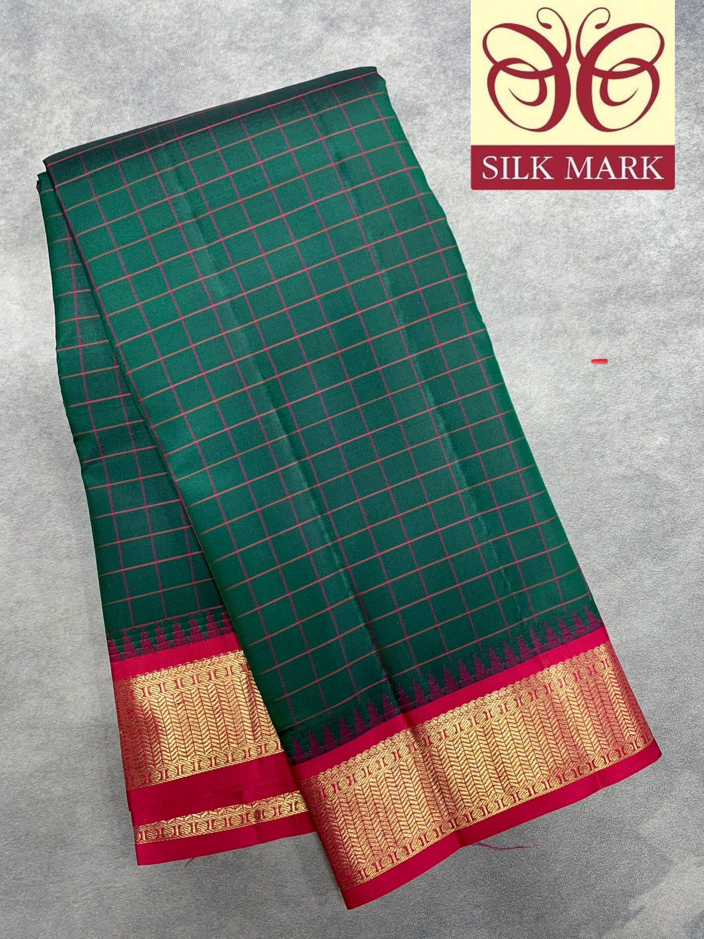 Pure Kanchipuram Silk Green Colour with Red and Golden Zari Border