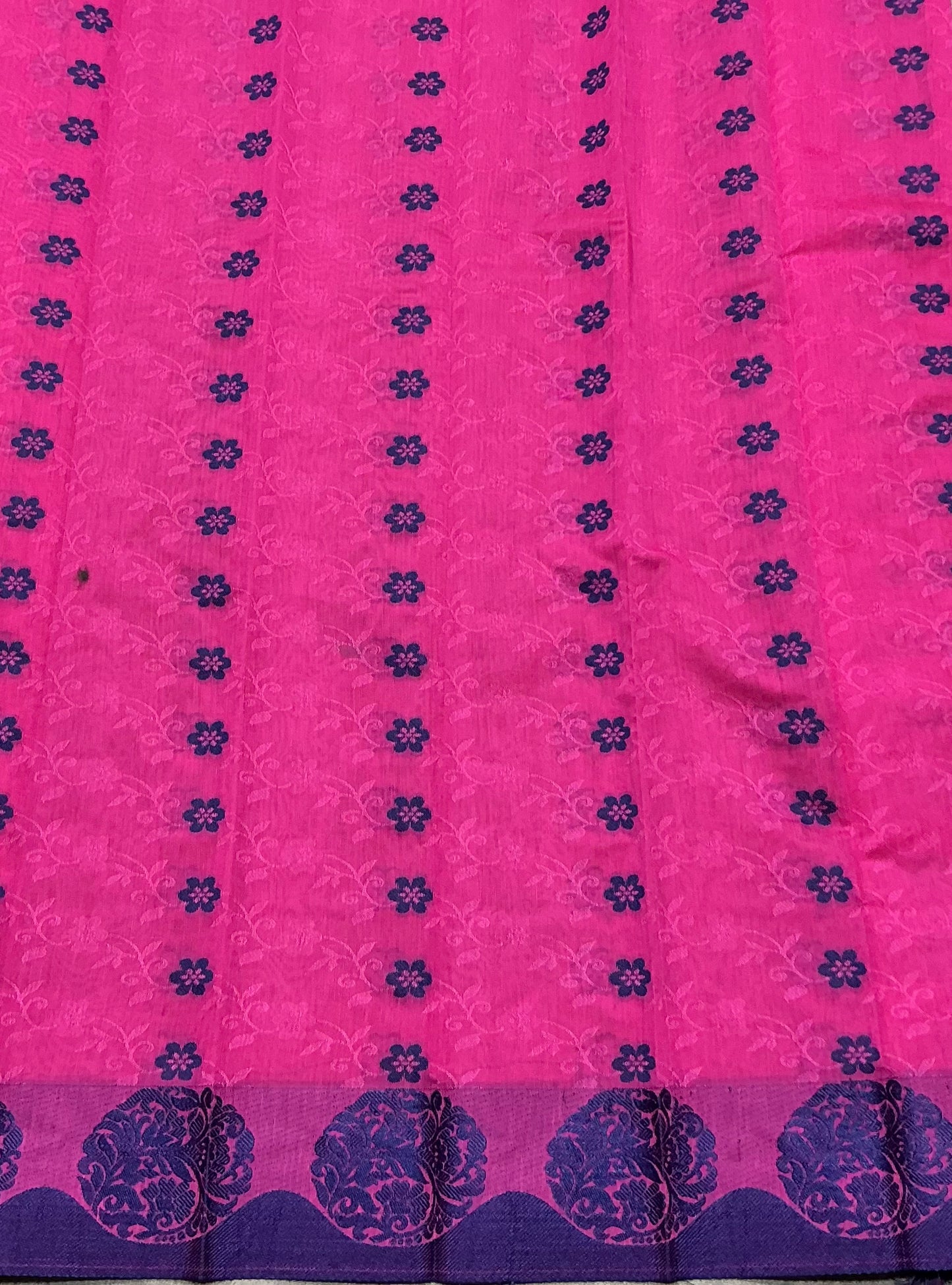 Pink Colour silk cotton Saree with Blue Border