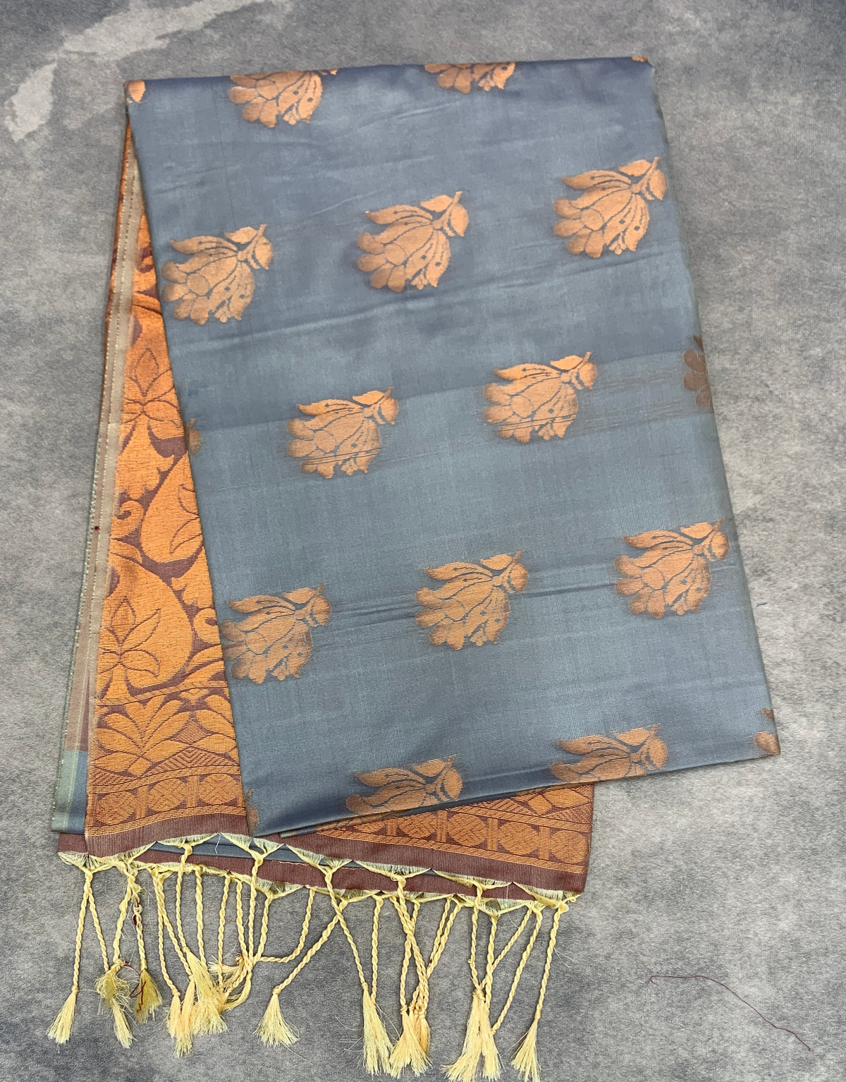 Art Silk Saree Grey Colour with Borderless